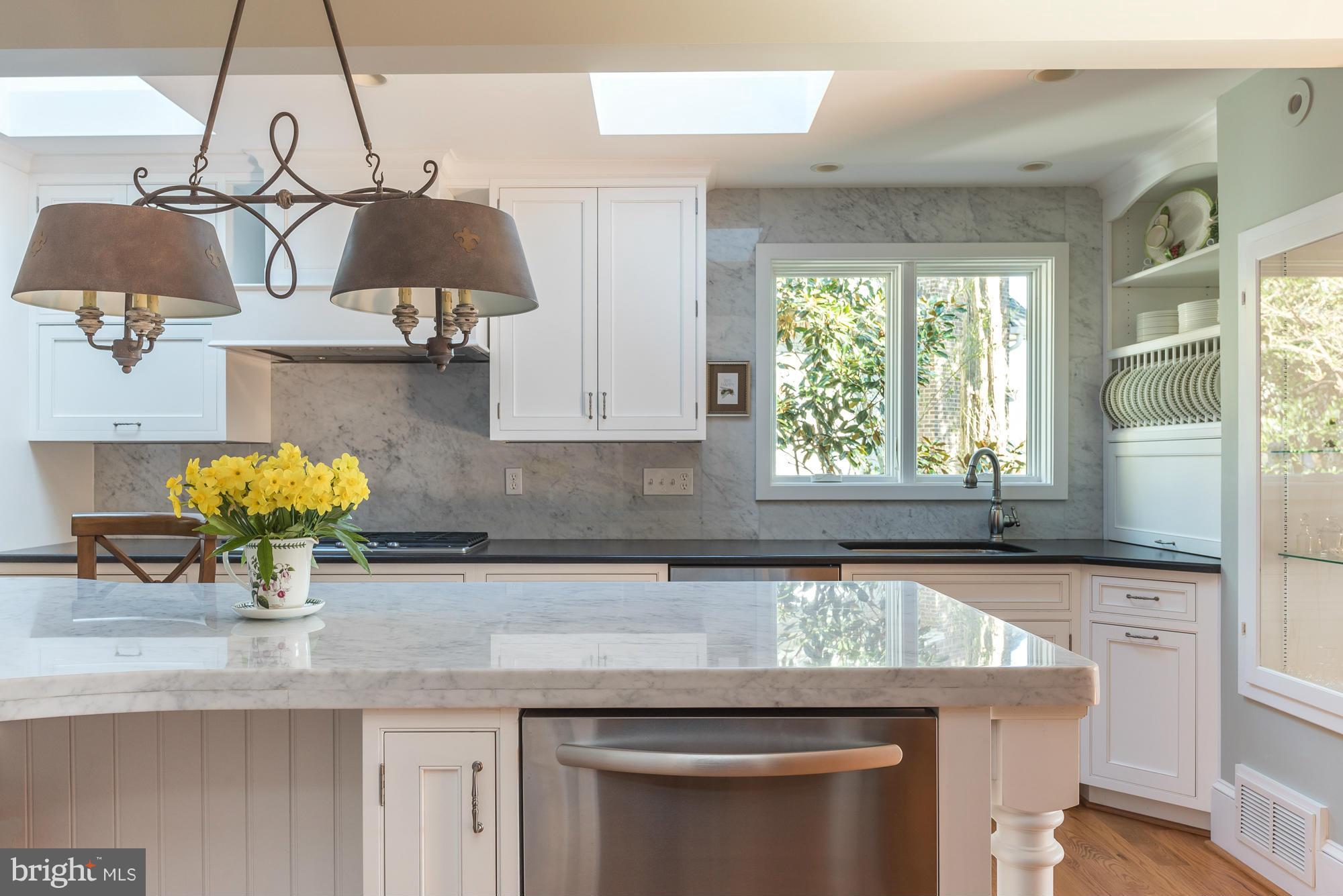 WILD ROSE SHORES - Residential