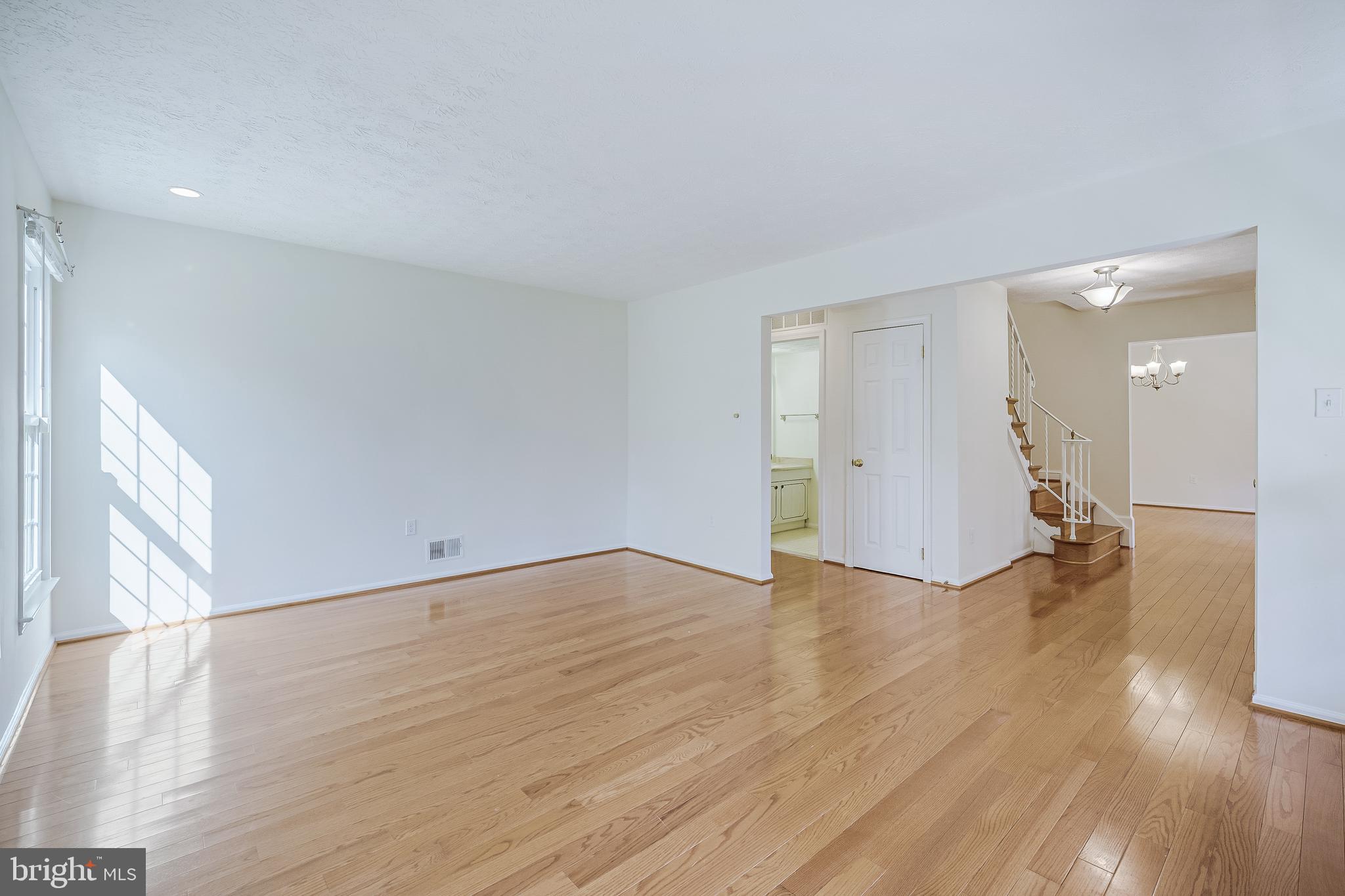 1500 W KERSEY LANE