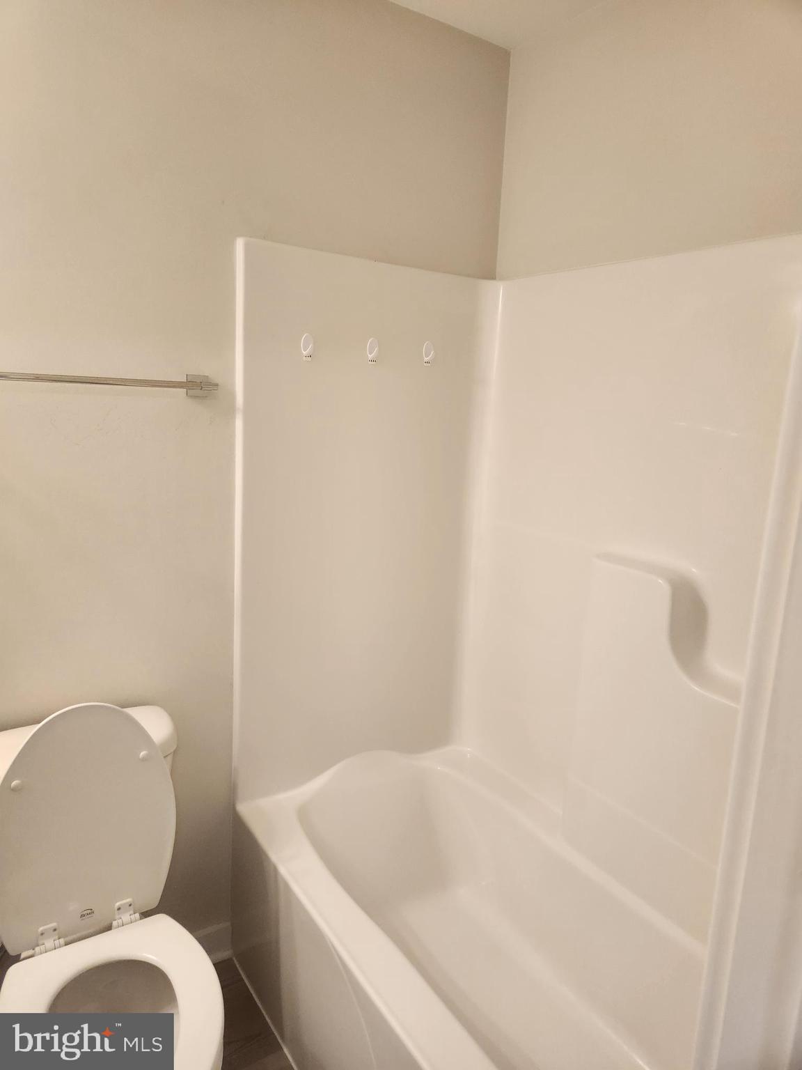 THE COMMUNITIES OF BURWELL - Residential Lease