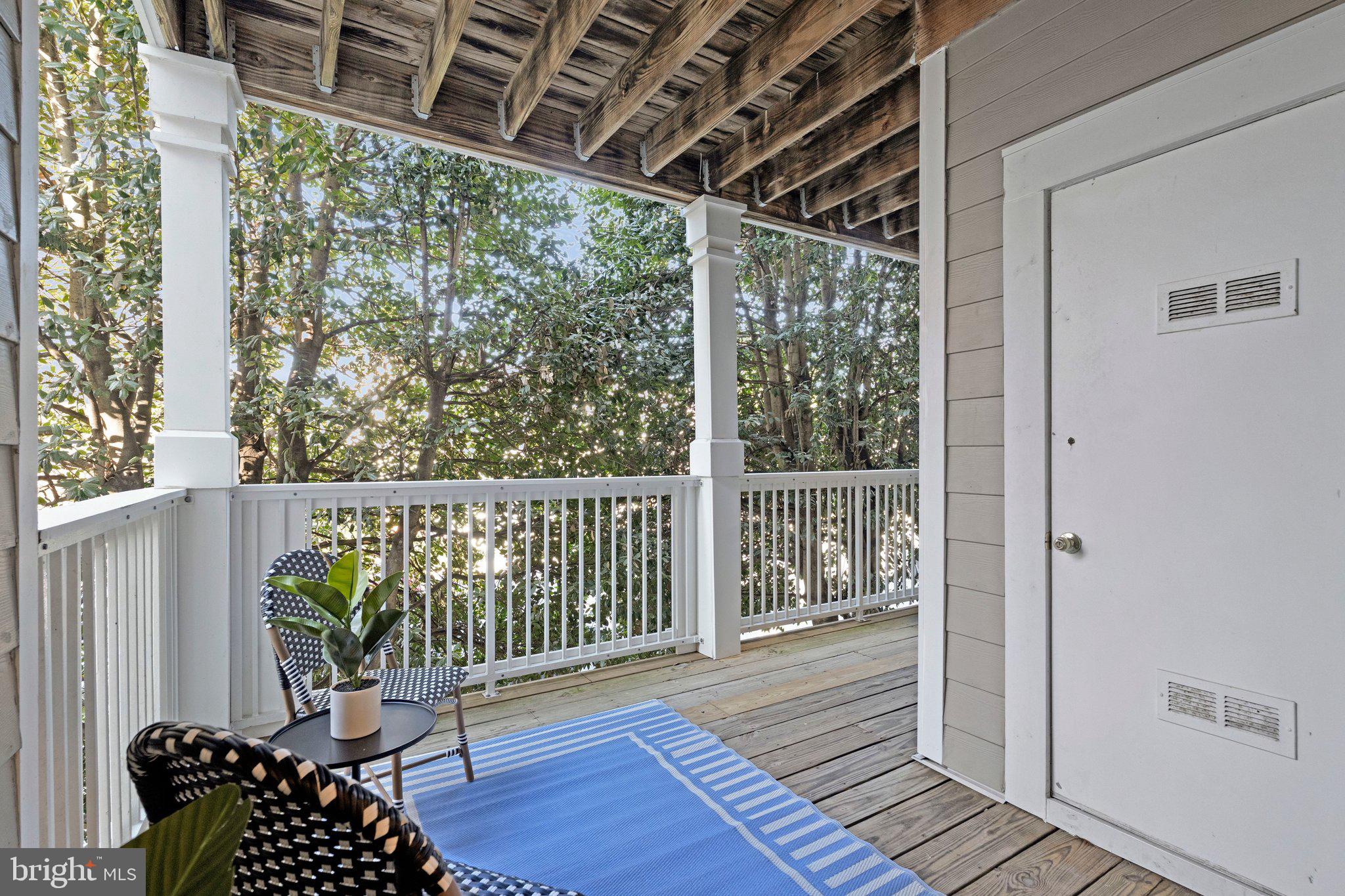 EDGEWATER AT TOWN CENTER - Residential