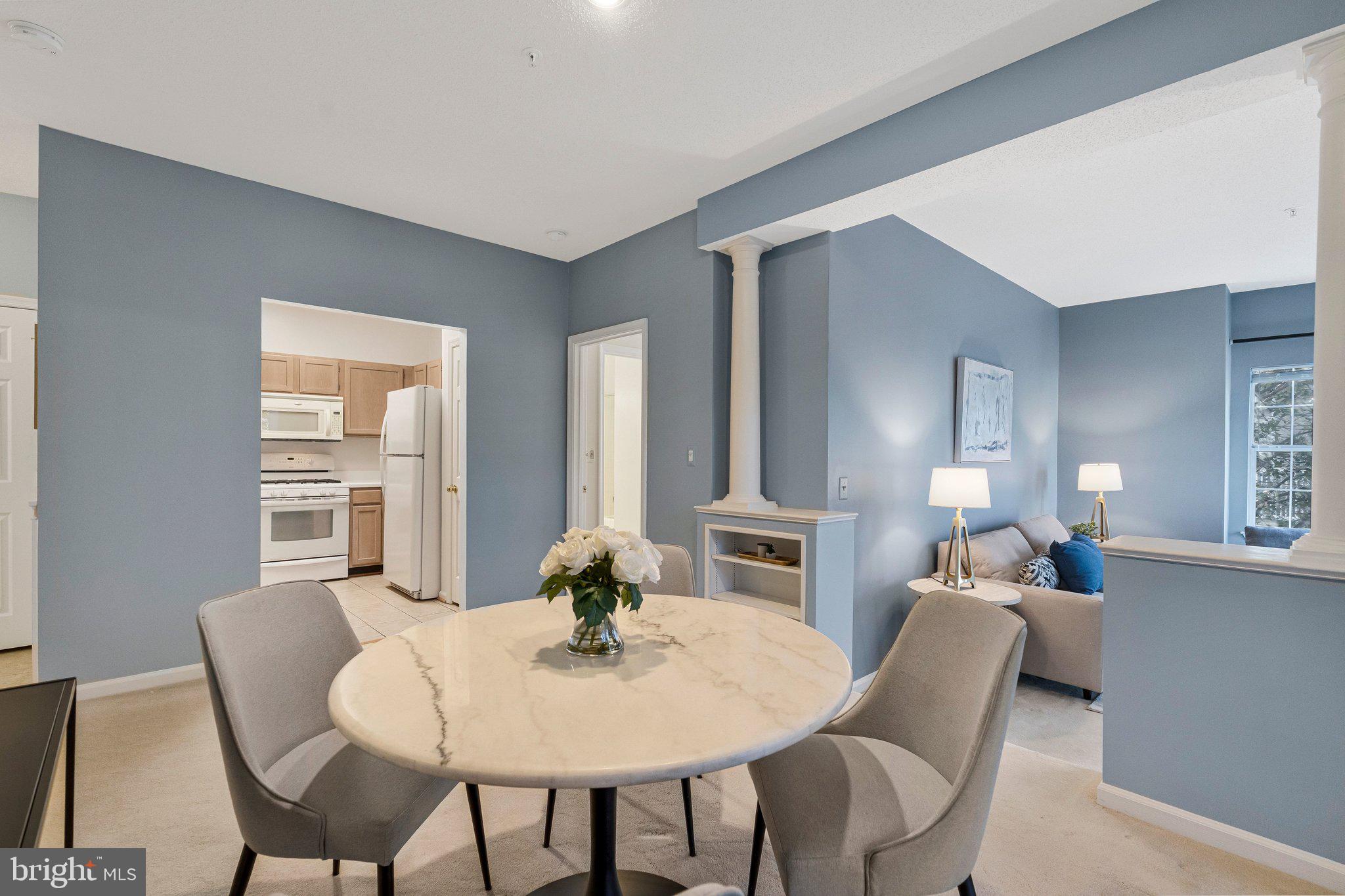 EDGEWATER AT TOWN CENTER - Residential