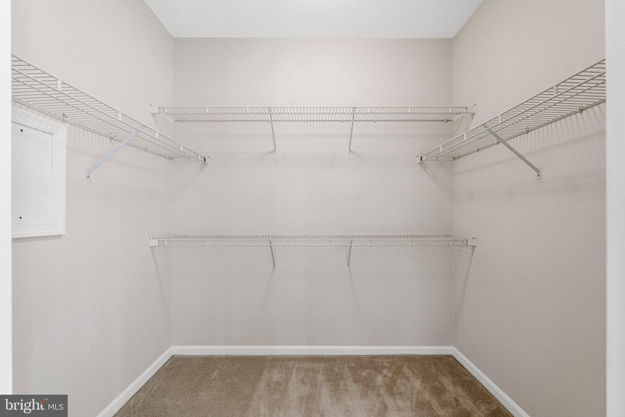 EDGEWATER AT TOWN CENTER - Residential