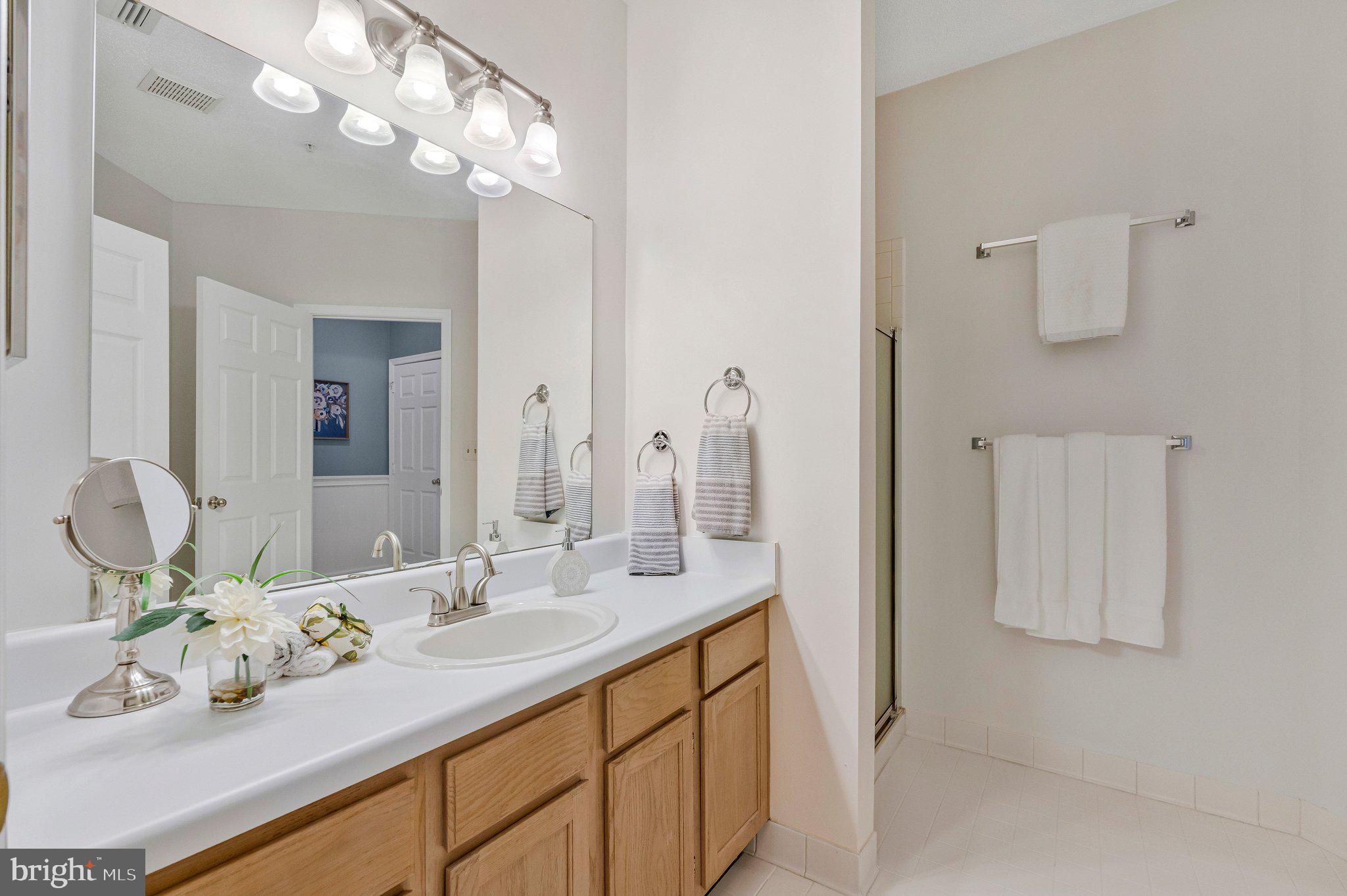 EDGEWATER AT TOWN CENTER - Residential