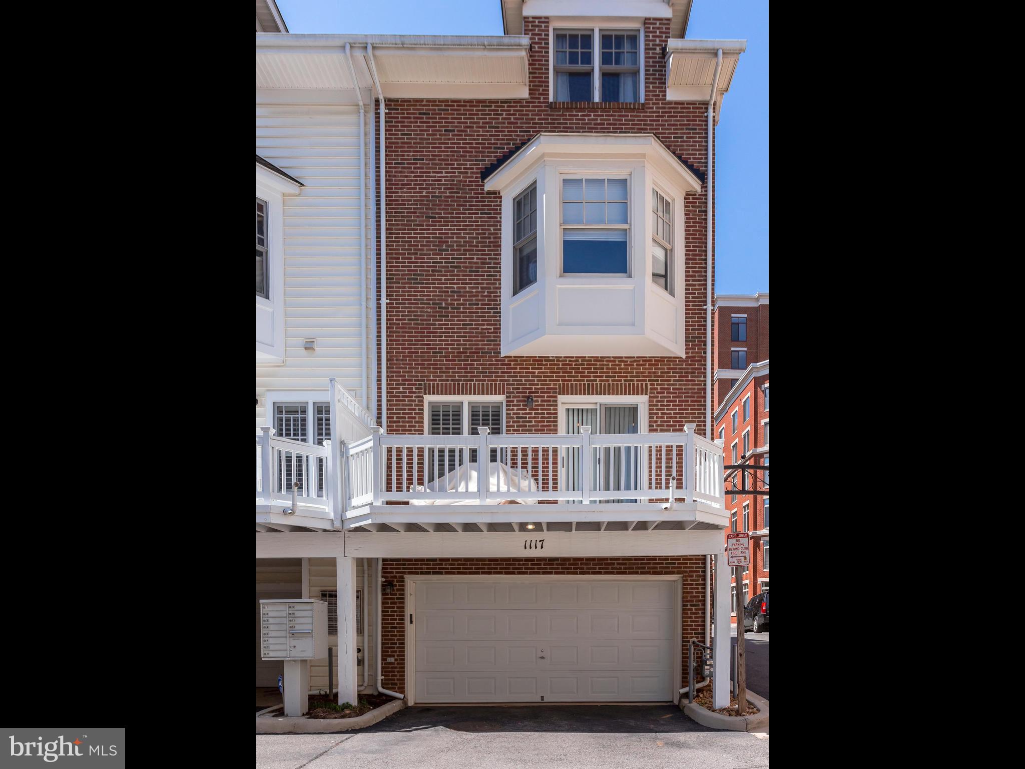 CLARENDON PARK - Residential