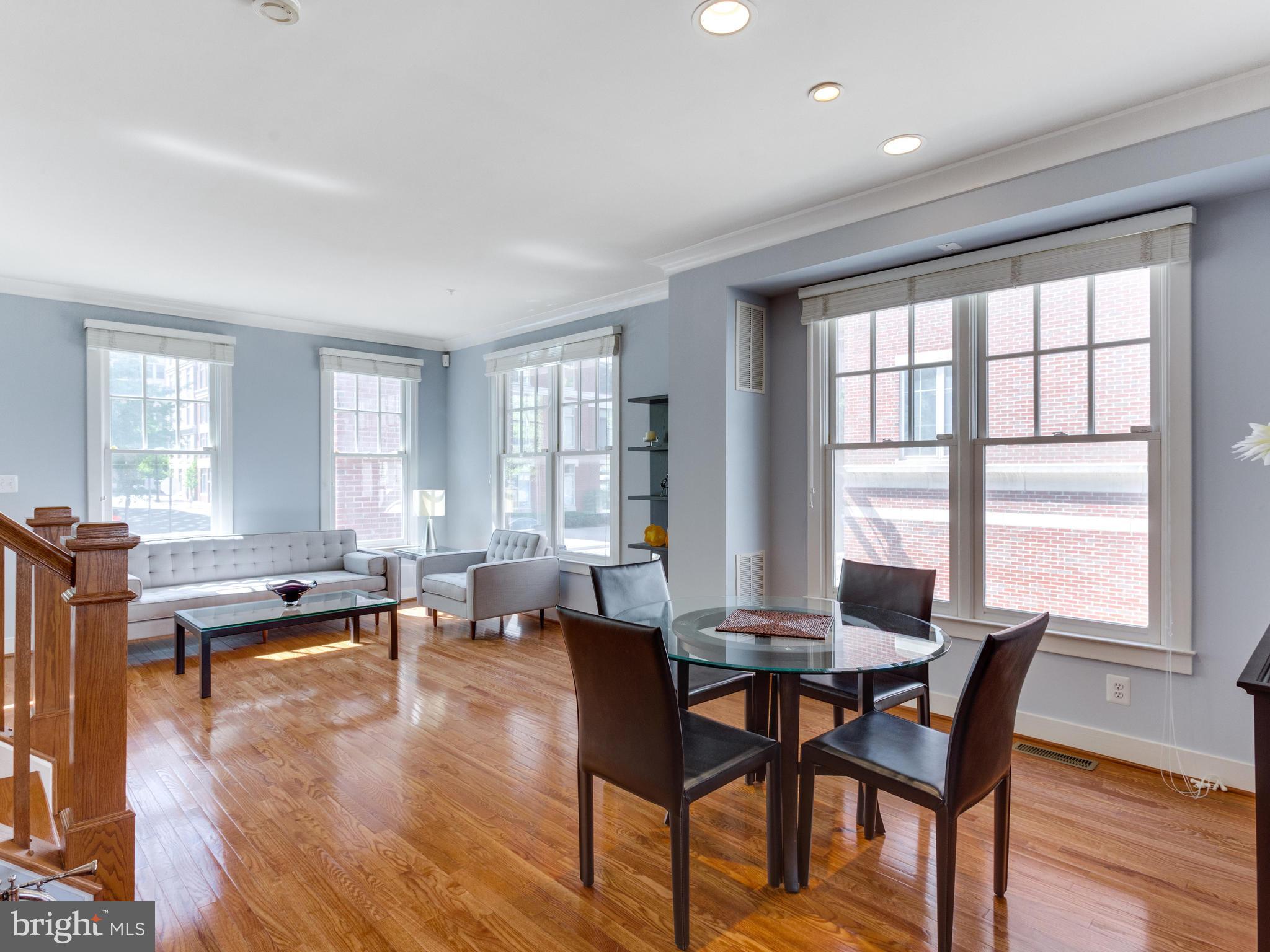 CLARENDON PARK - Residential