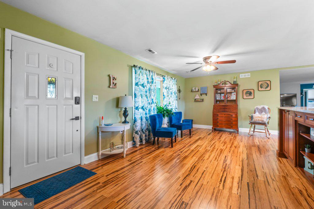 1821 RIDGECROFT DRIVE