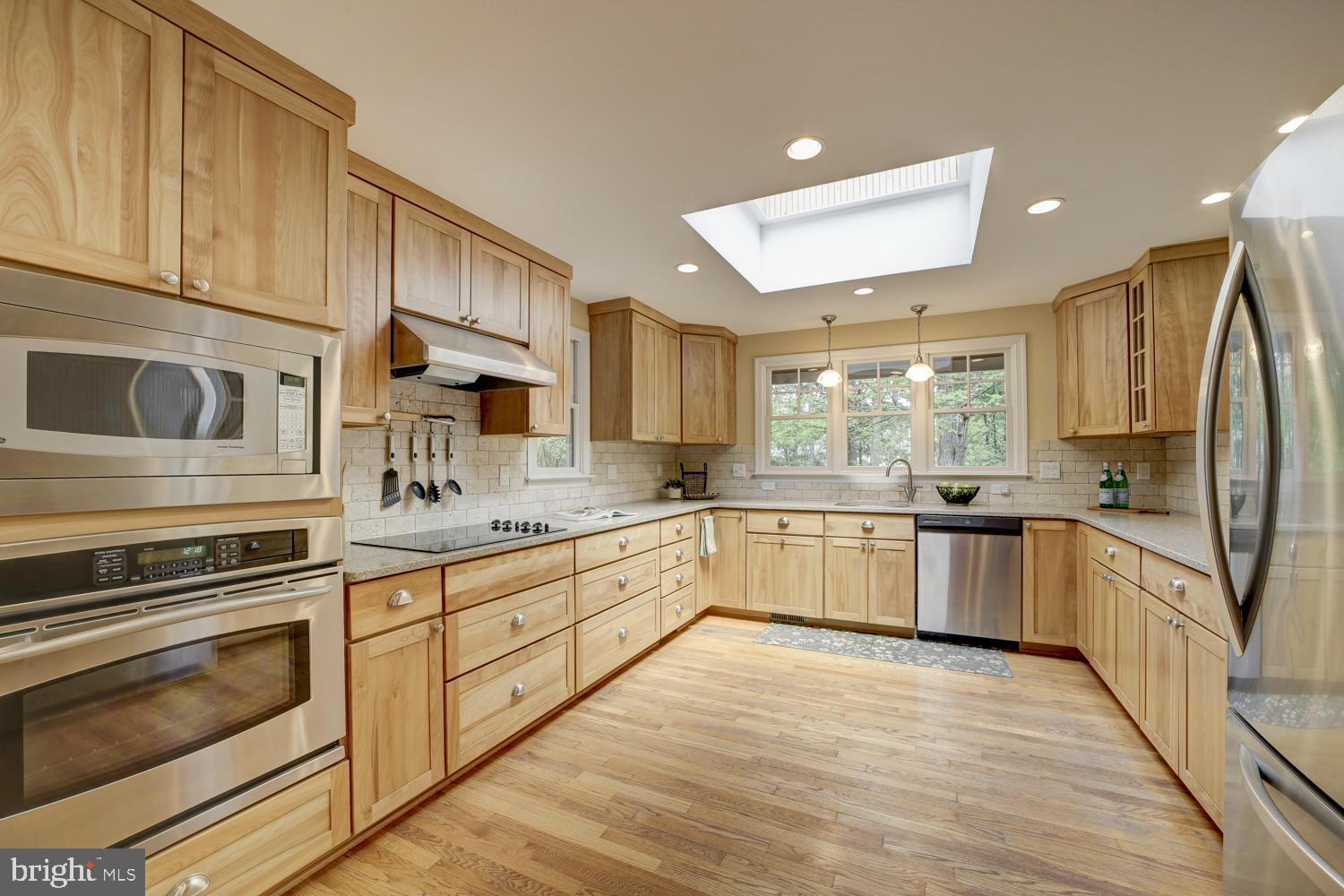 WASHINGTON GROVE - Residential