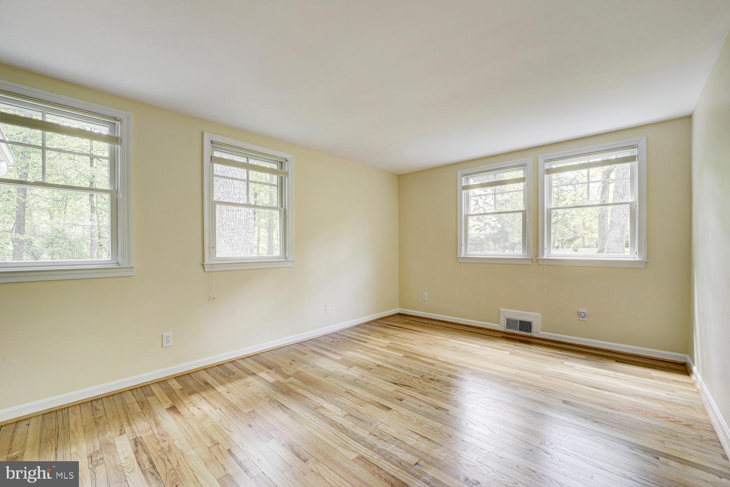 WASHINGTON GROVE - Residential