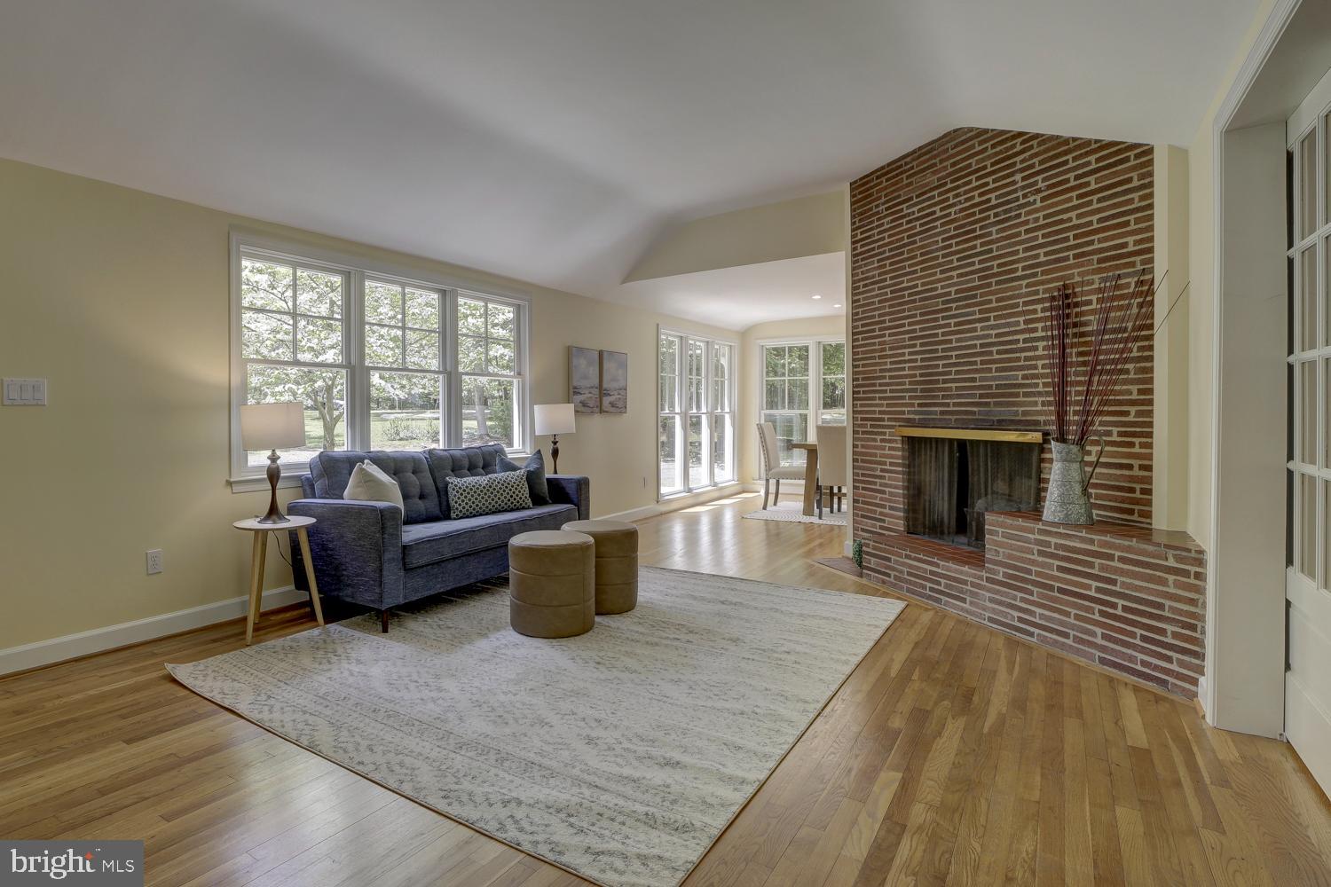 WASHINGTON GROVE - Residential