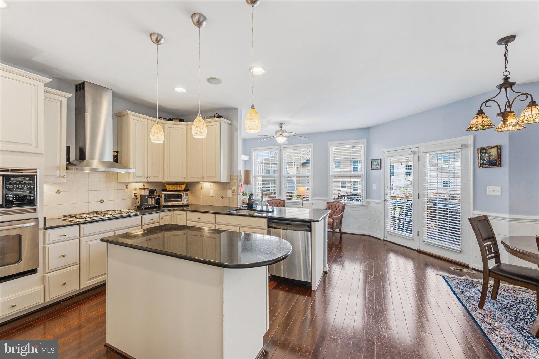 25135 HIMALAYAS TERRACE