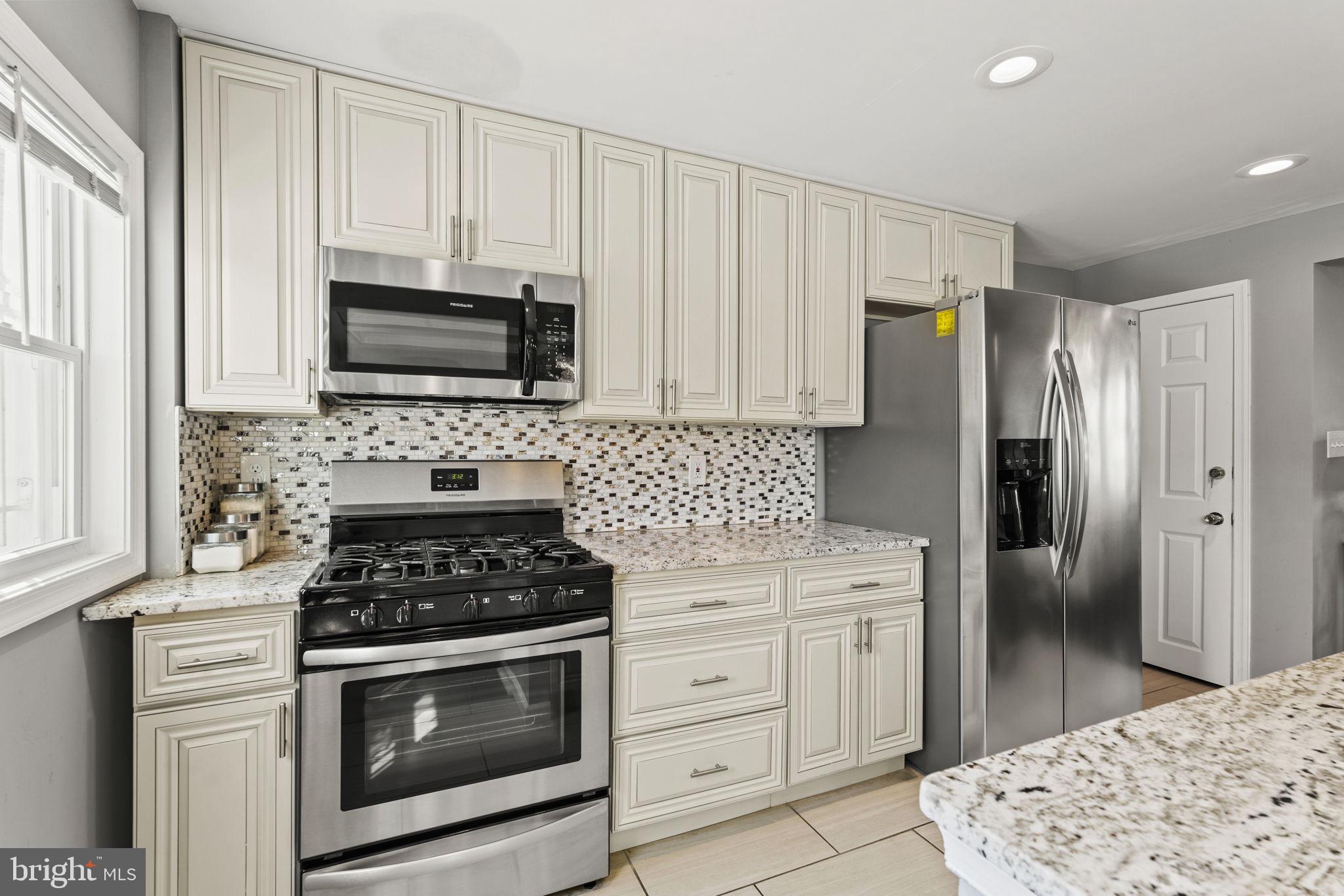 CLAREMONT-FREEDOM - Residential