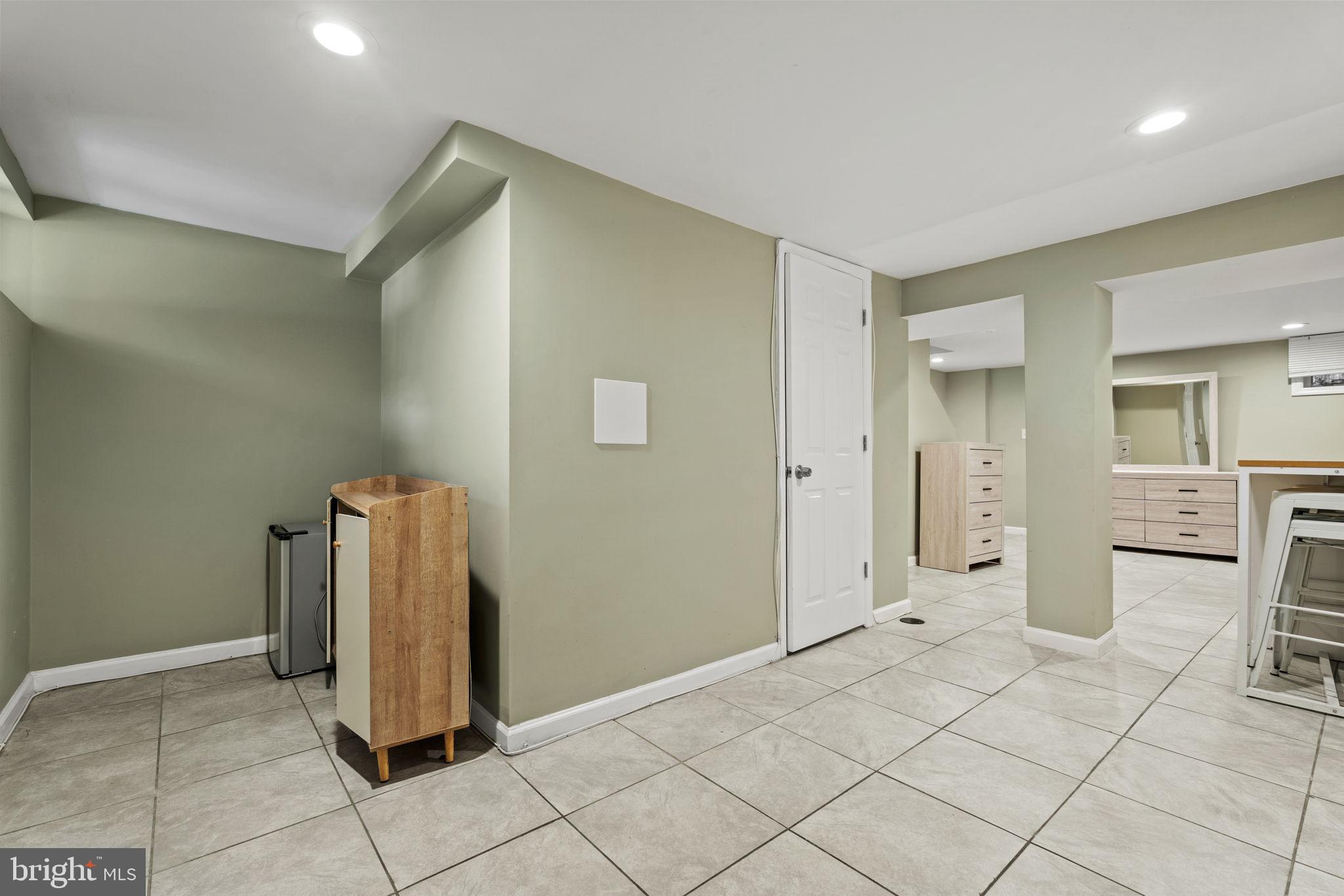 CLAREMONT-FREEDOM - Residential