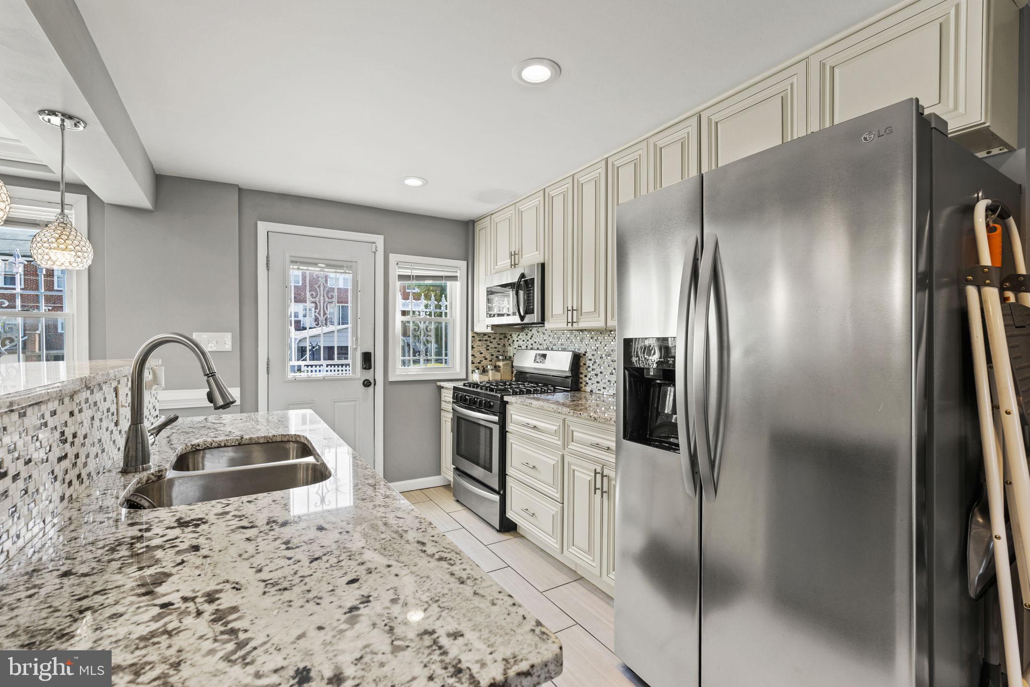 CLAREMONT-FREEDOM - Residential