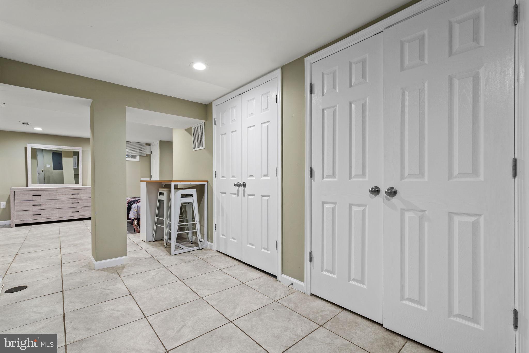 CLAREMONT-FREEDOM - Residential