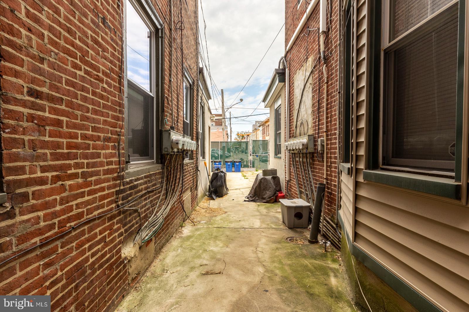 NORRIS SQUARE - Residential Lease