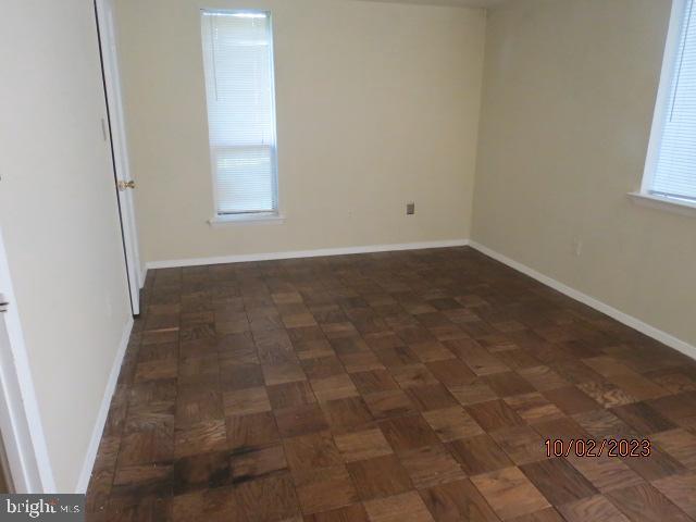 HUNTLEY SQUARE CONDOMINIUMS - Residential