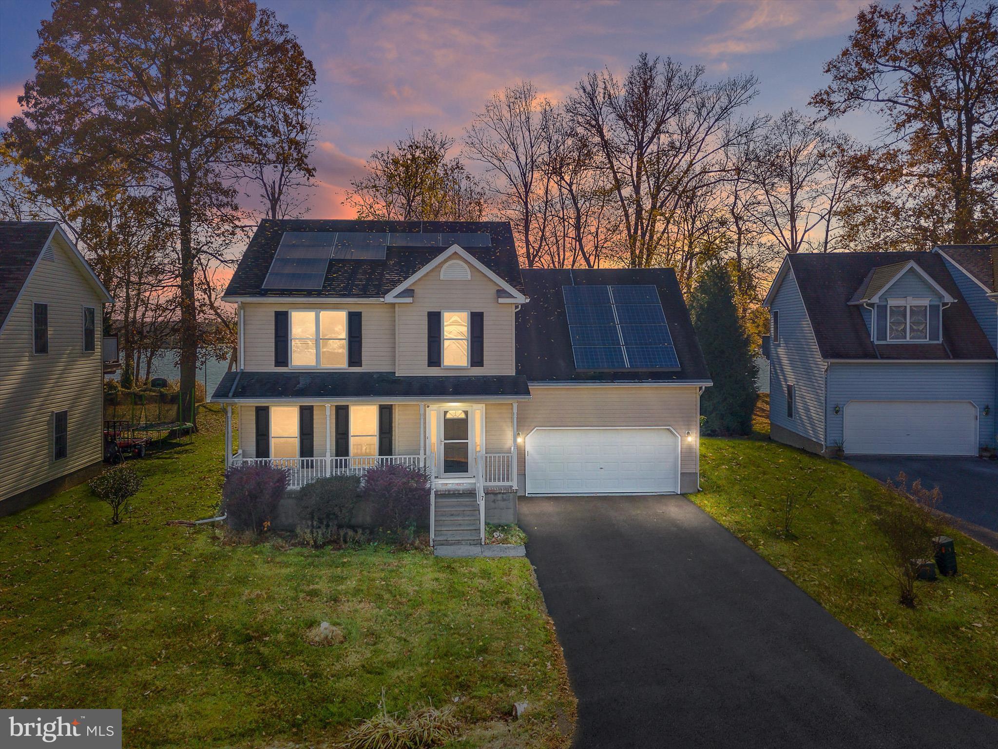 KENSINGTON COURTS - Residential