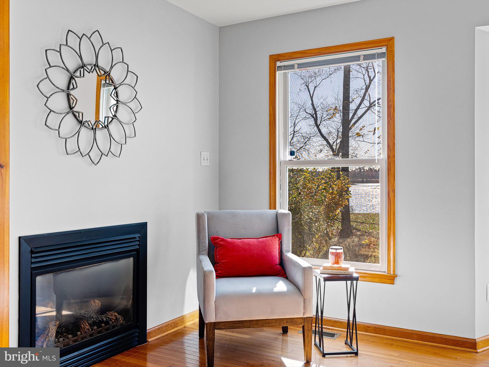 KENSINGTON COURTS - Residential