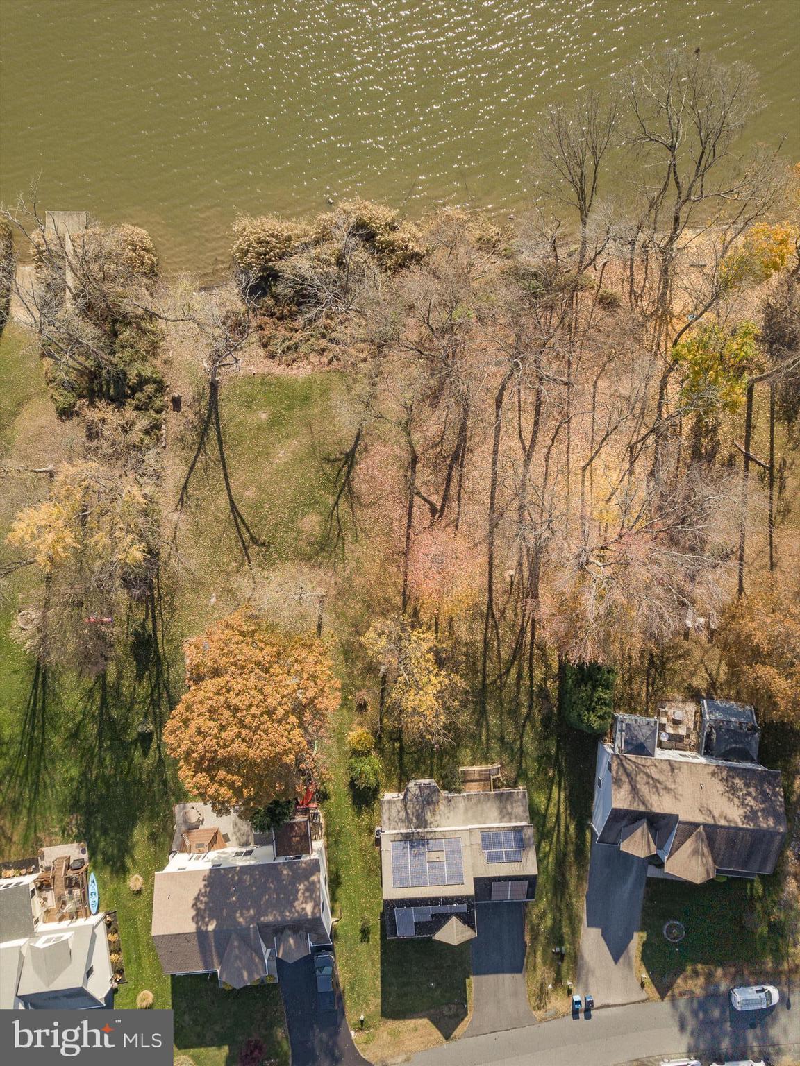 KENSINGTON COURTS - Residential