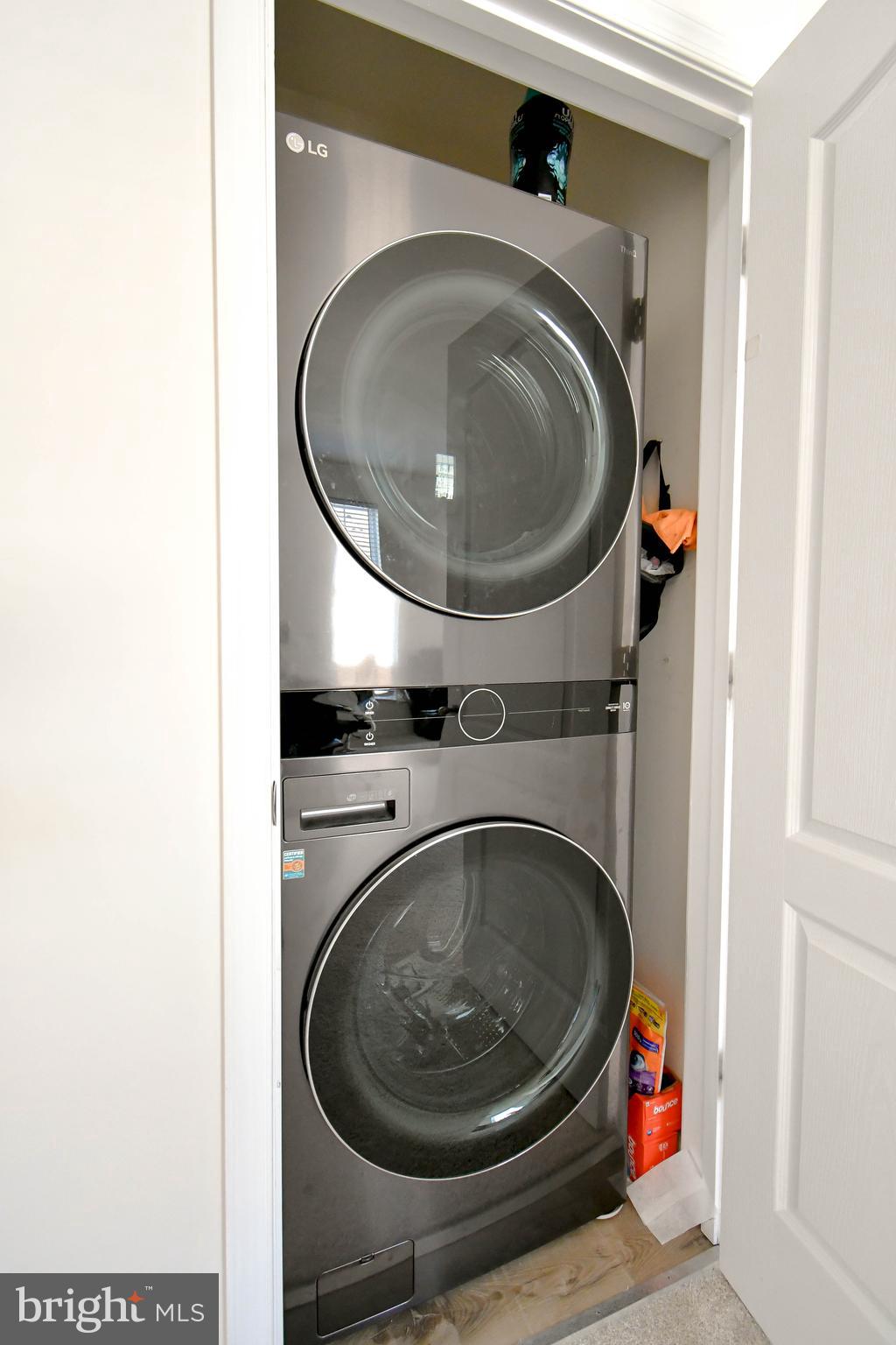 MERCER PARK CONDOMINIUM - Residential