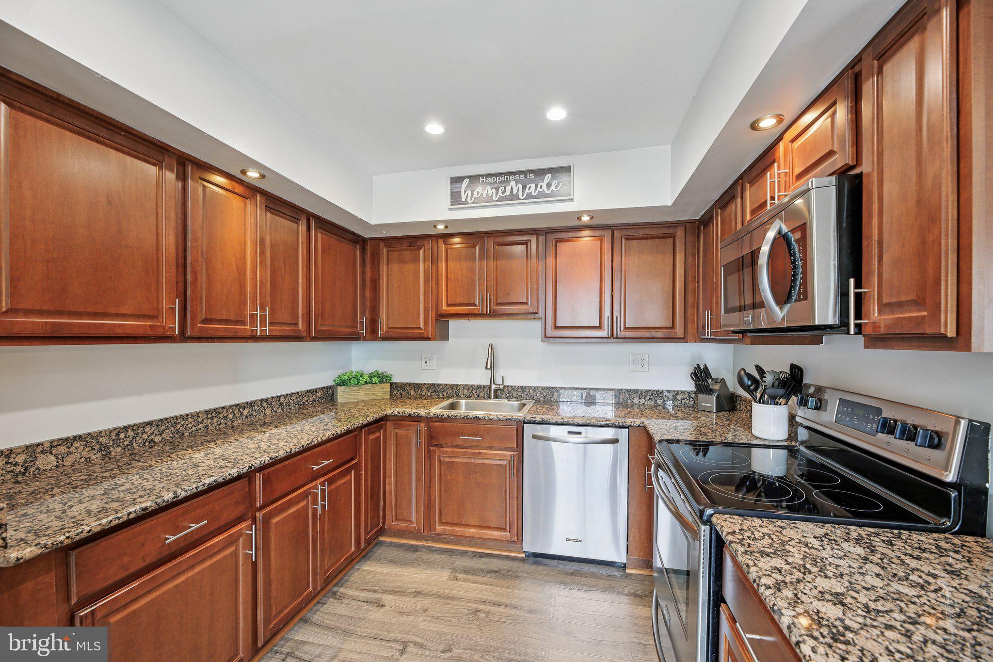 MAJORS CHOICE - Residential