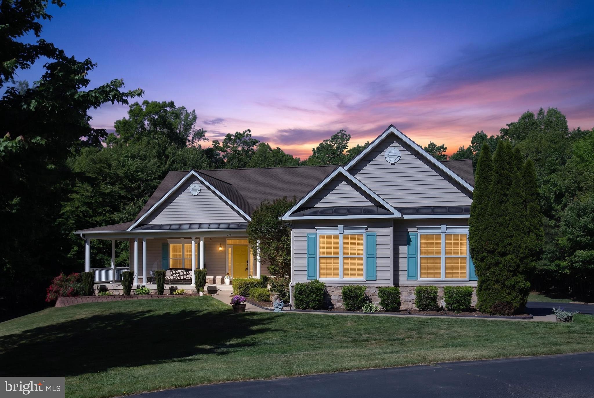 325 GENTLE BREEZE CIRCLE