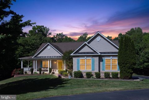325 GENTLE BREEZE CIRCLE FREDERICKSBURG VA 22406