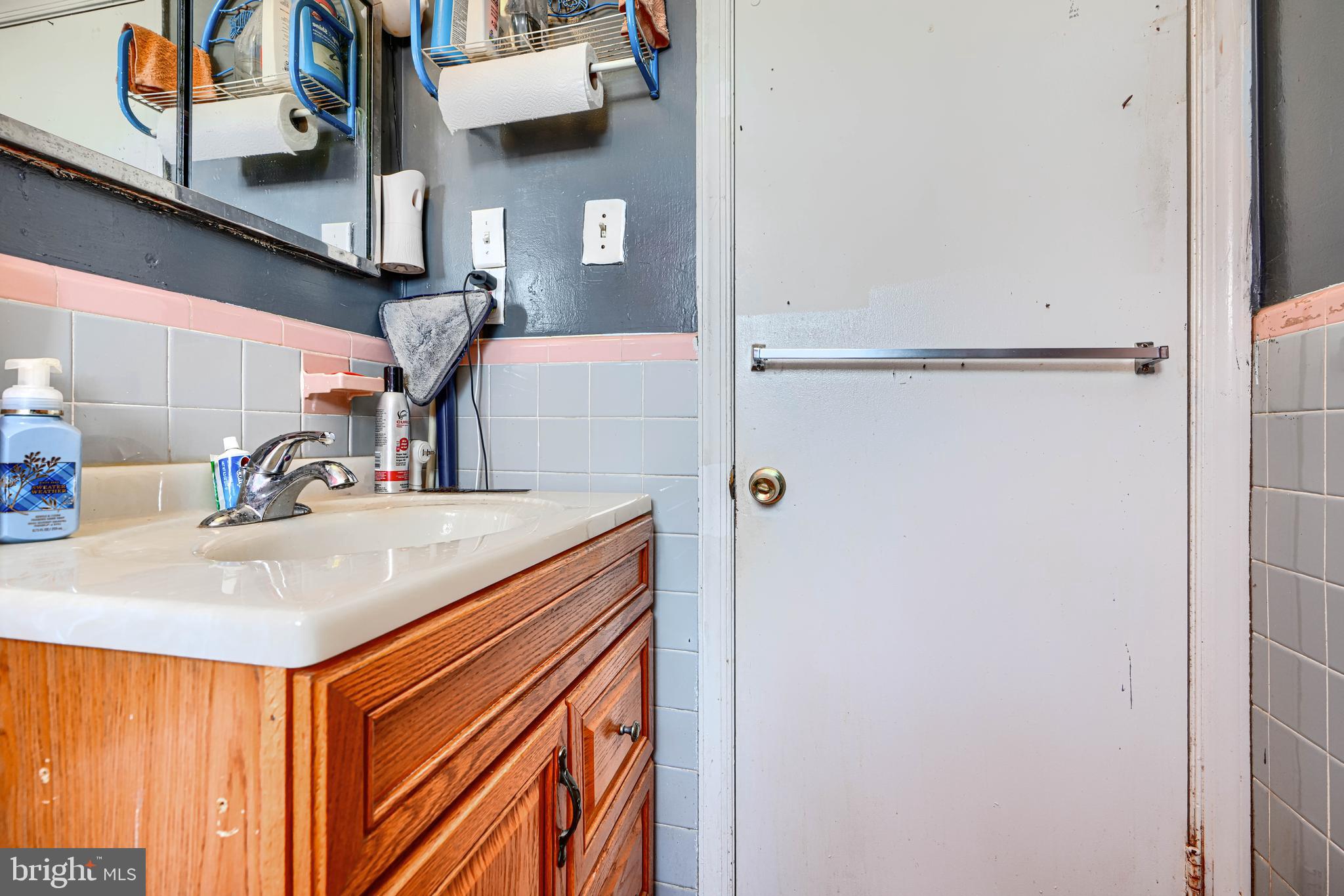 GORDONS CORNER - Residential