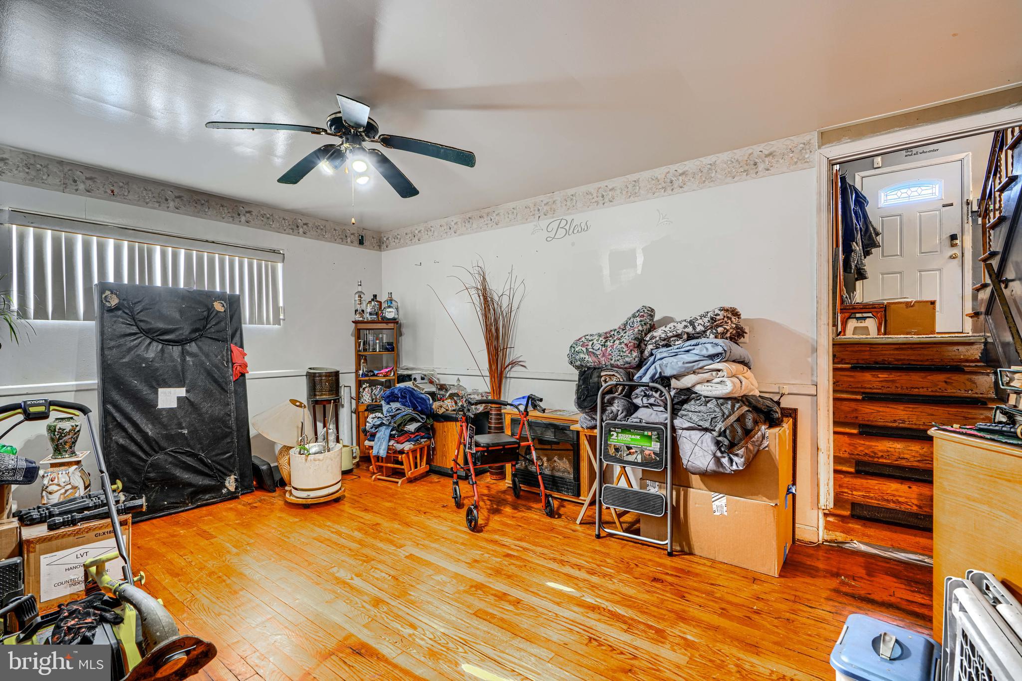 GORDONS CORNER - Residential