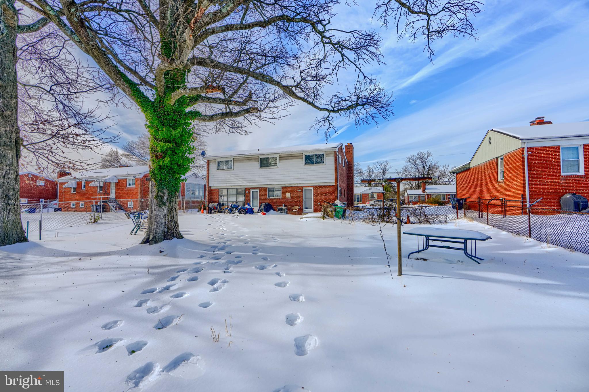 GORDONS CORNER - Residential