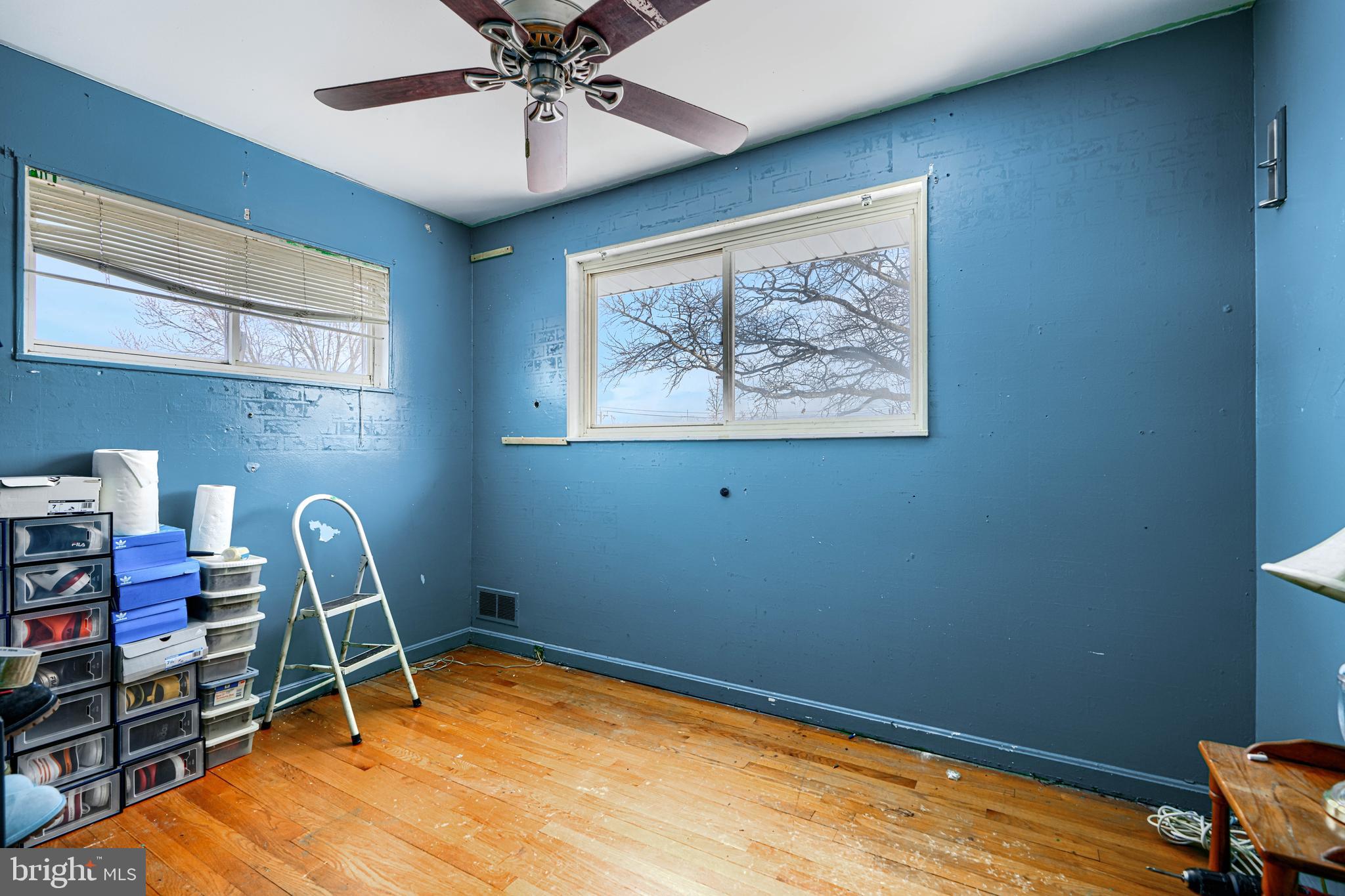 GORDONS CORNER - Residential