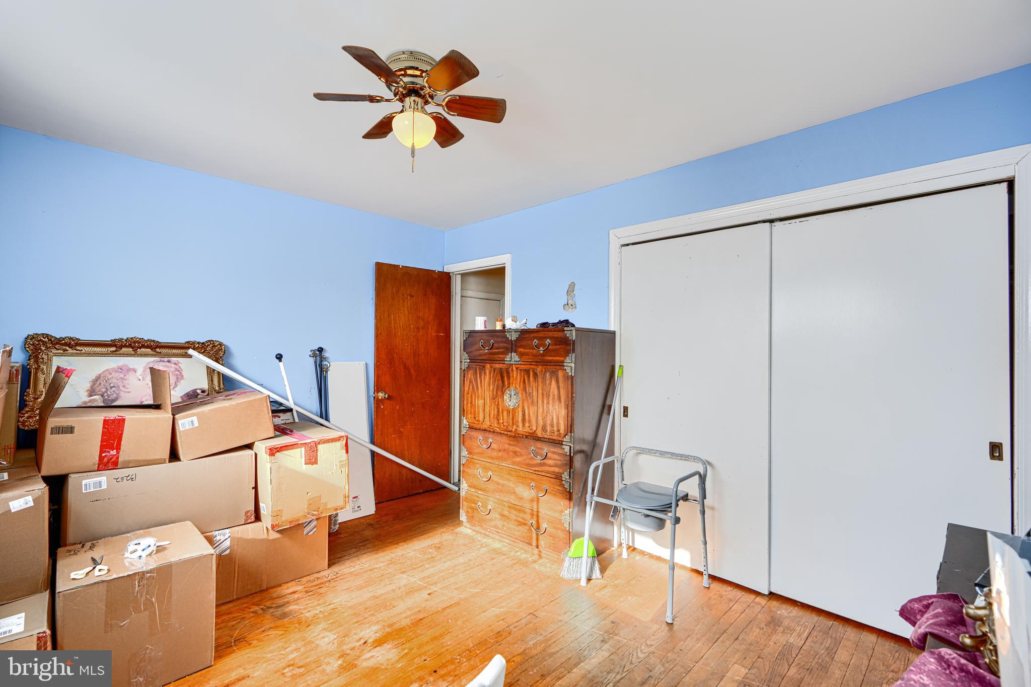 GORDONS CORNER - Residential