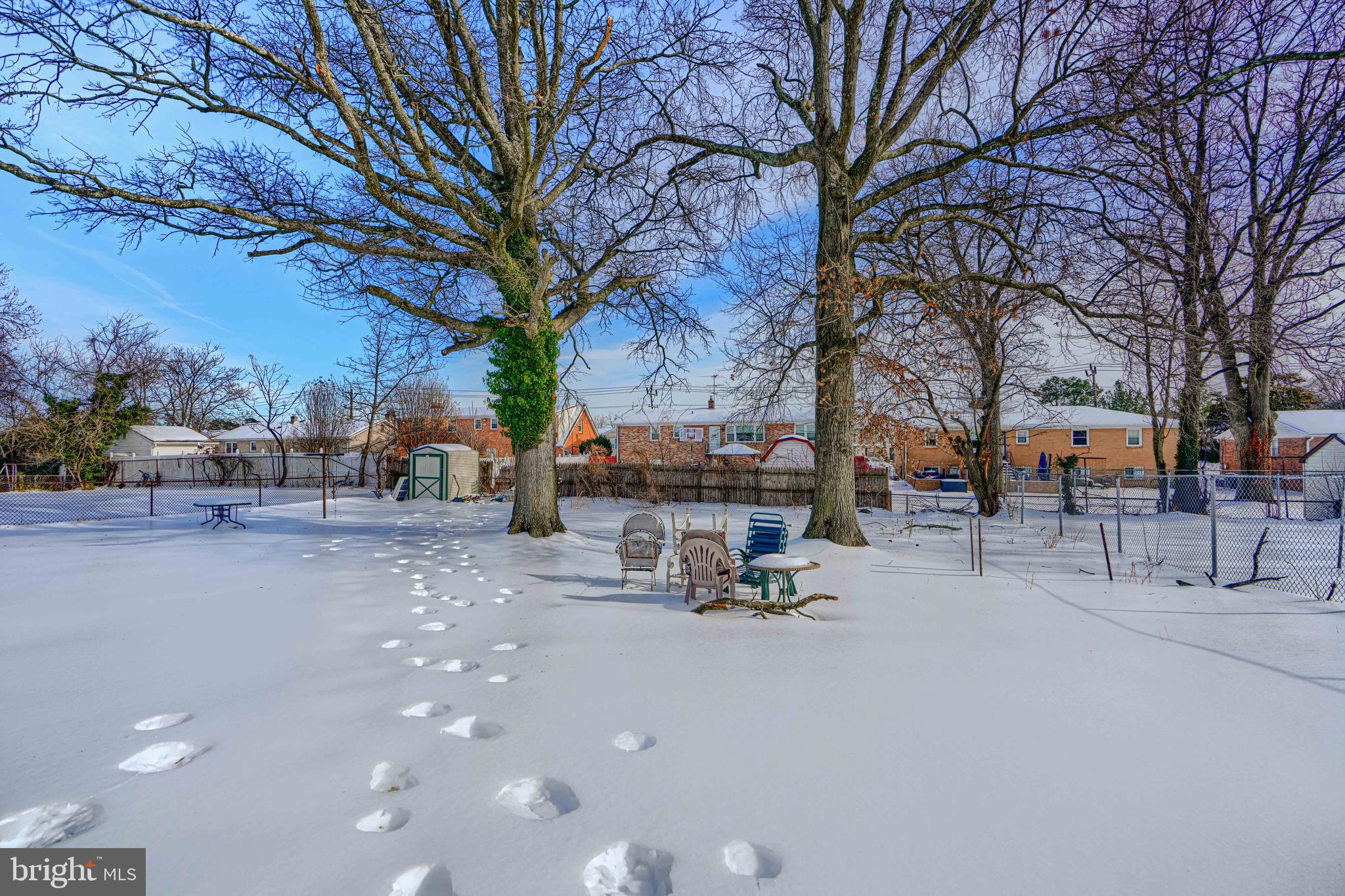 GORDONS CORNER - Residential