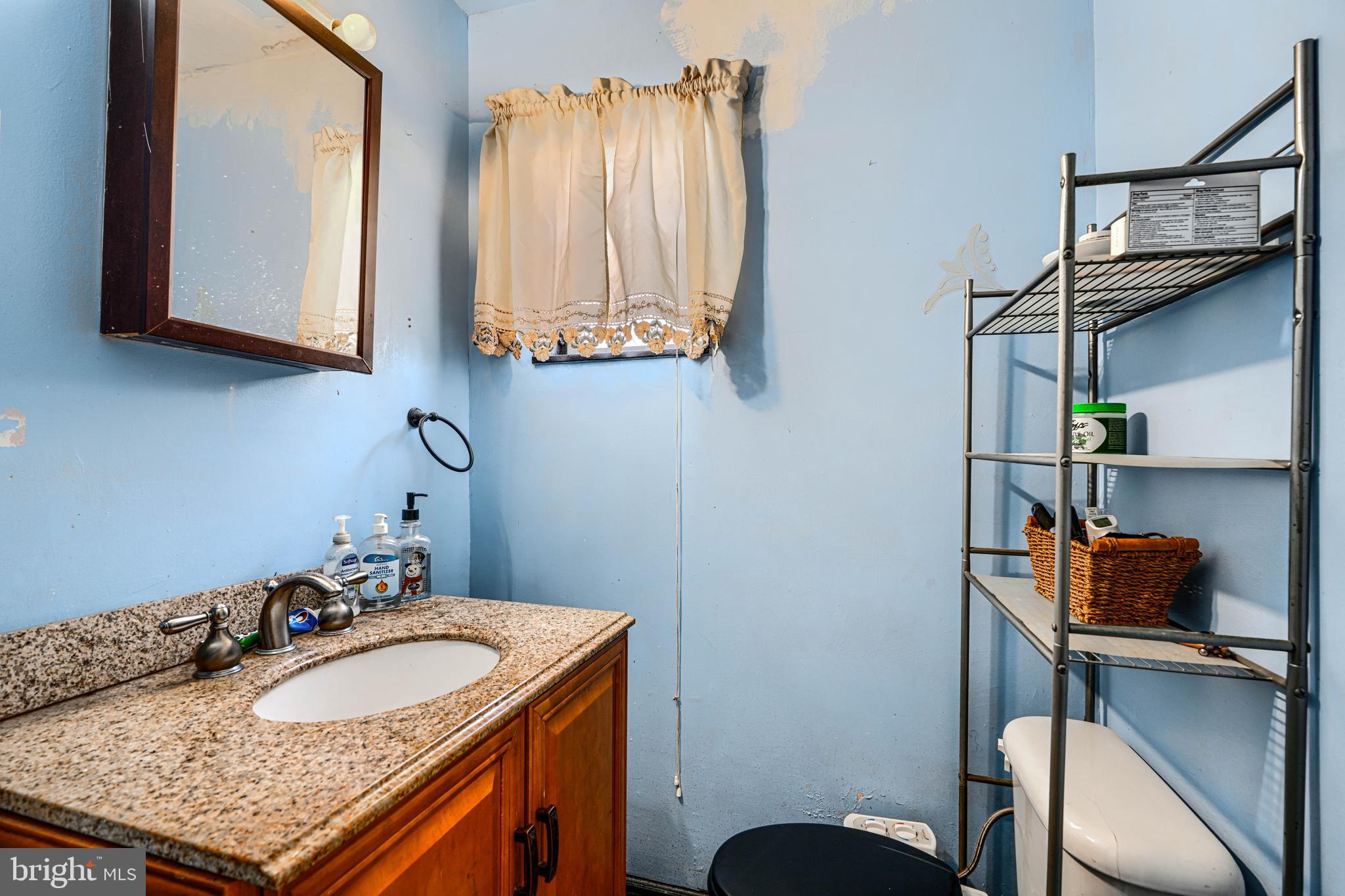 GORDONS CORNER - Residential