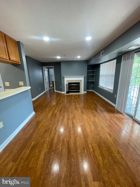 LAKE POINTE AT TOWN CENTER - Residential Lease