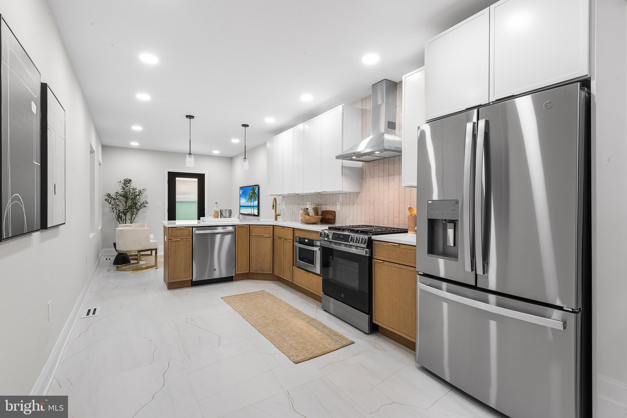 PASSYUNK SQUARE - Residential