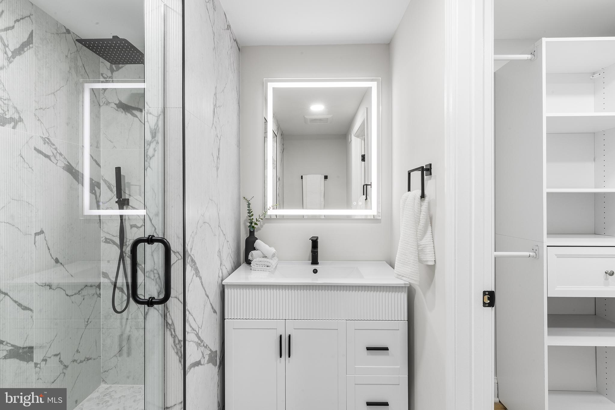 PASSYUNK SQUARE - Residential