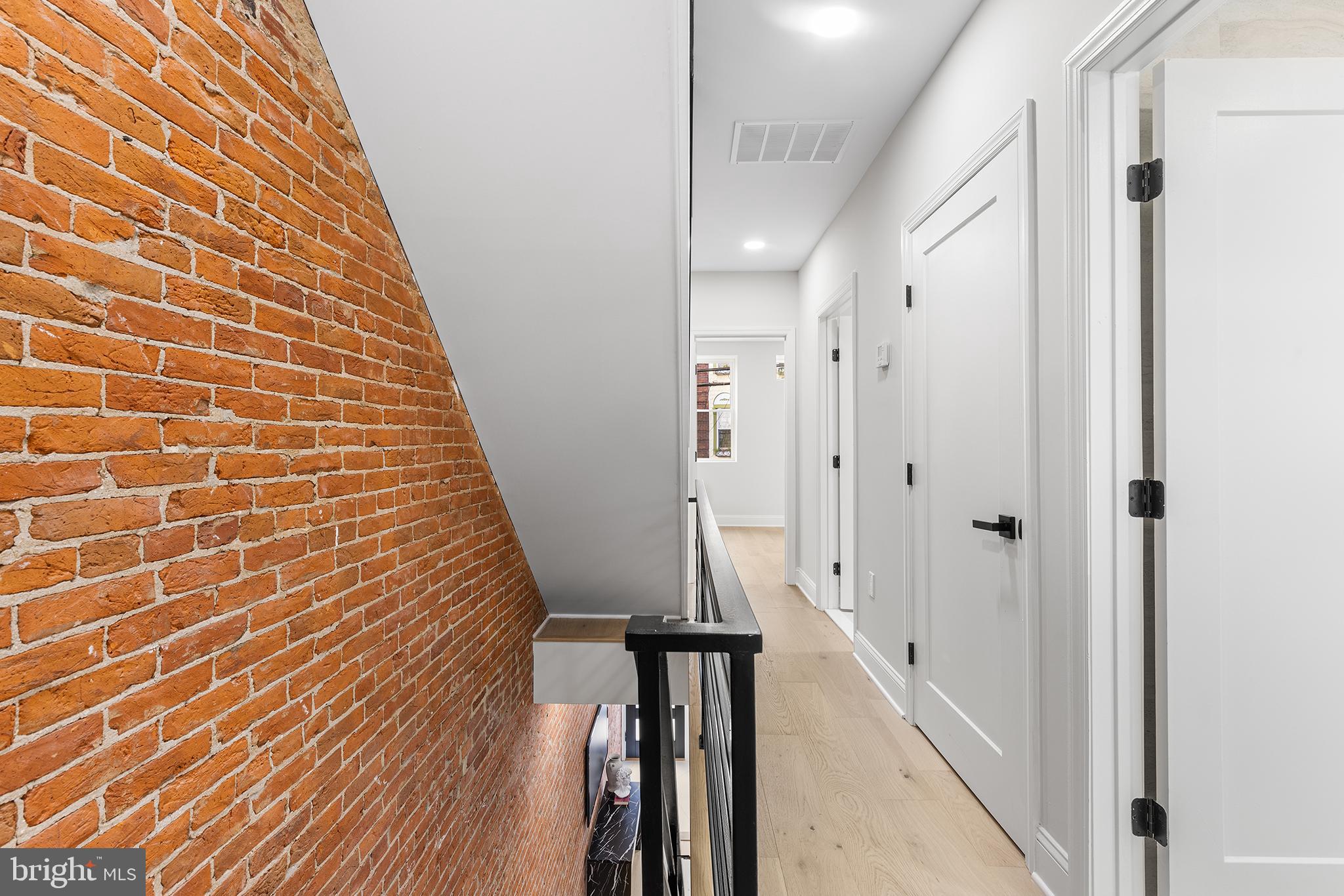 PASSYUNK SQUARE - Residential