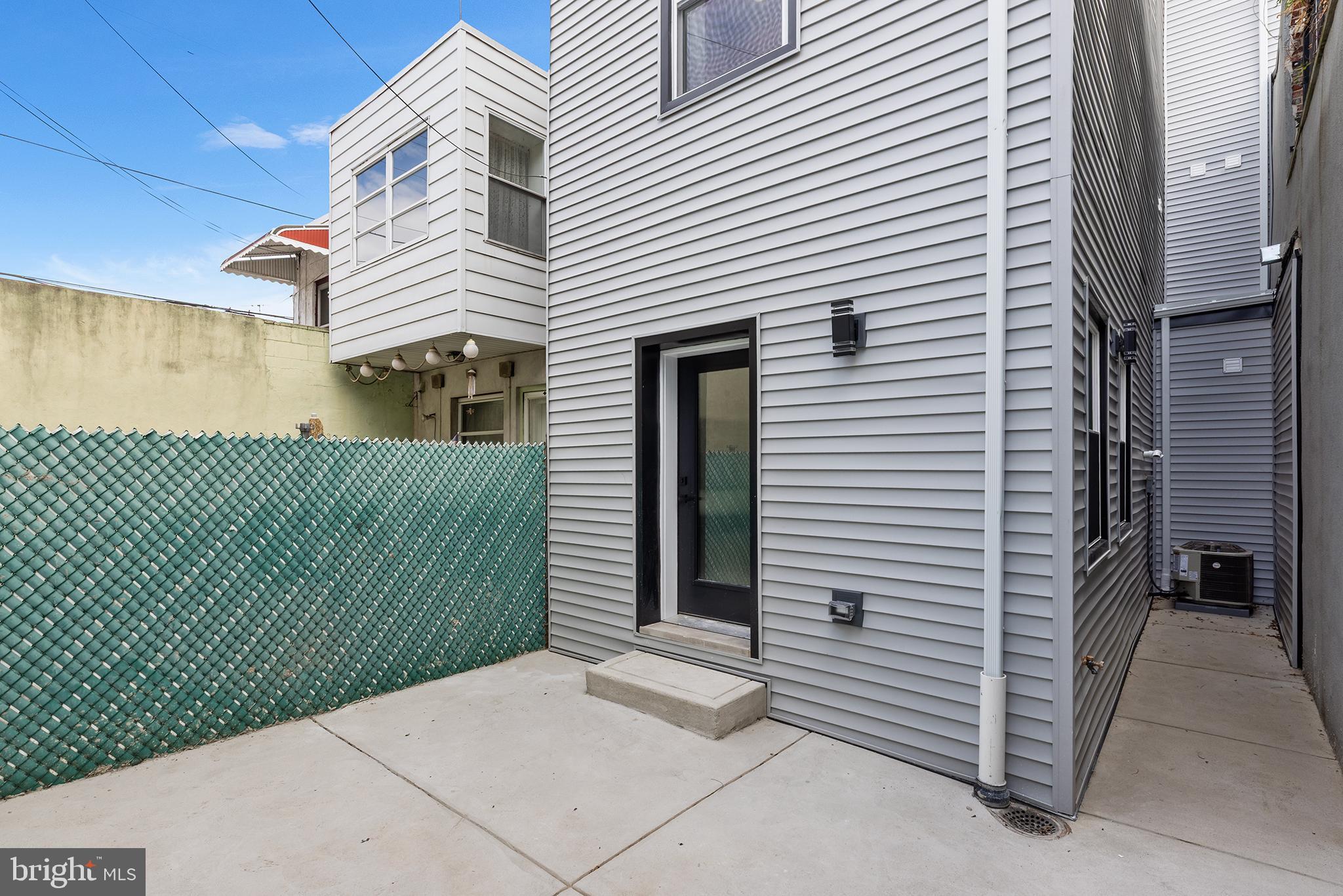 PASSYUNK SQUARE - Residential