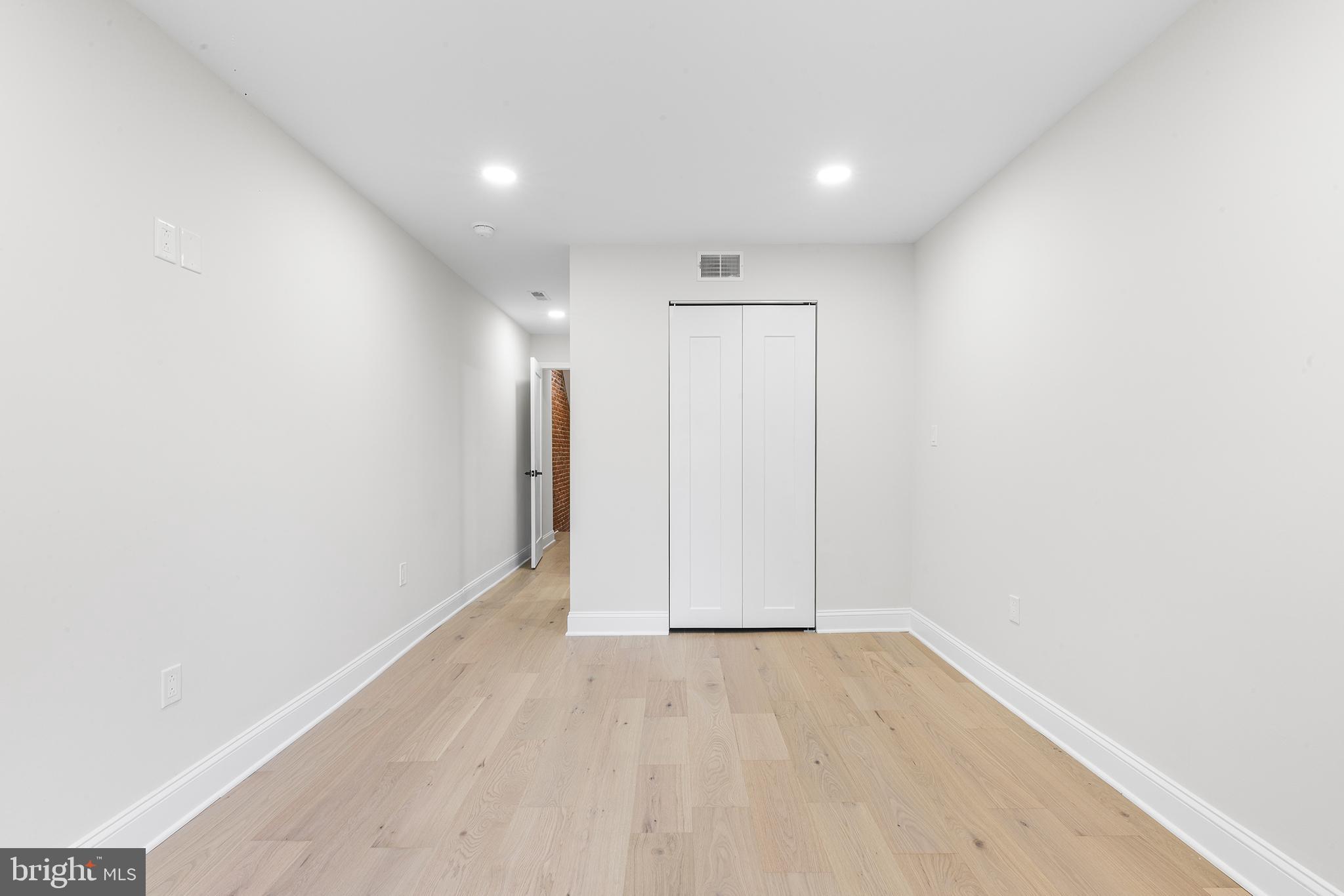 PASSYUNK SQUARE - Residential