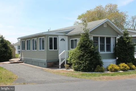 31 Spinning Wheel Ln, Rehoboth Beach, DE MLS: DESU2084708