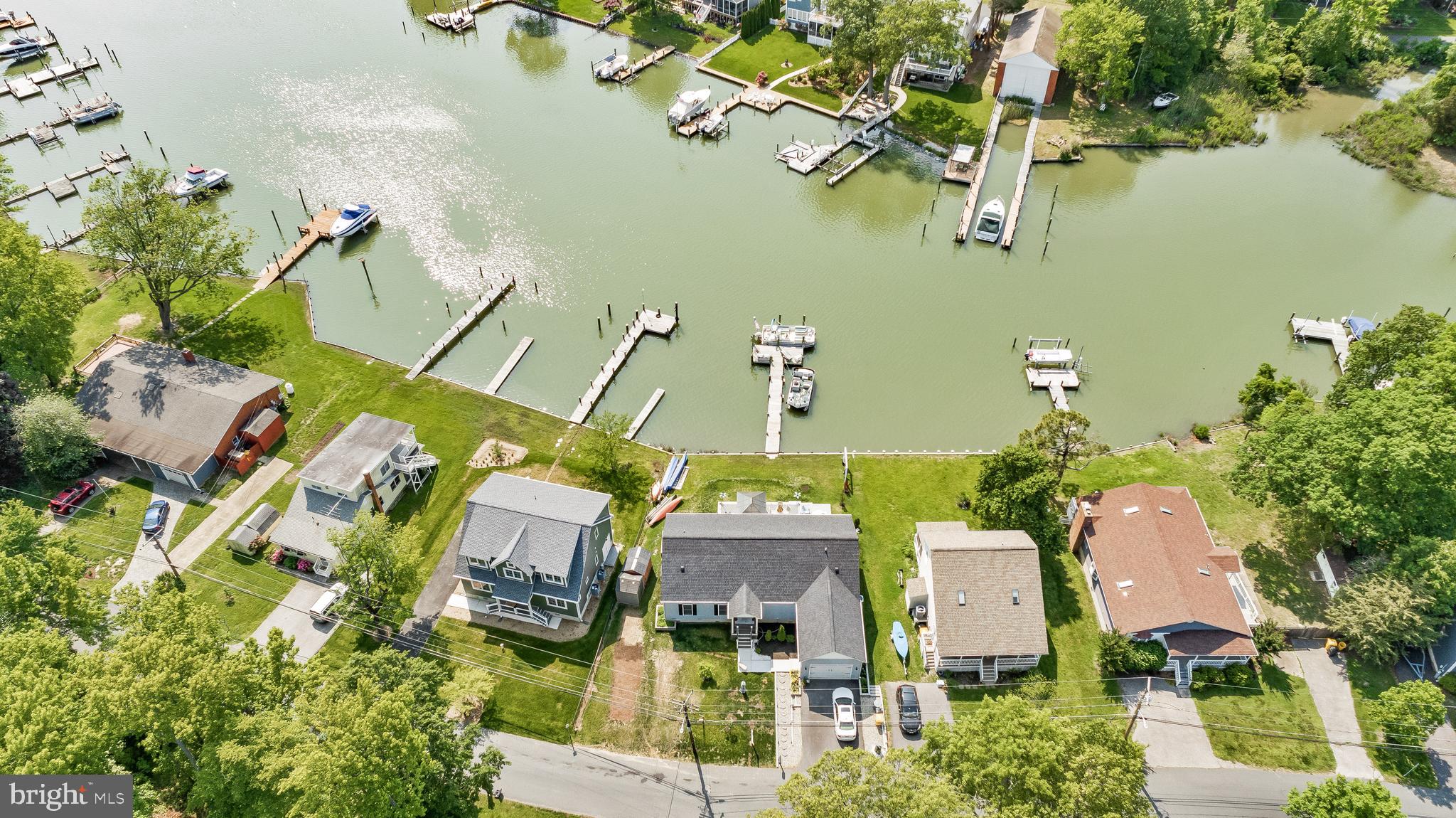 AVALON SHORES - Residential