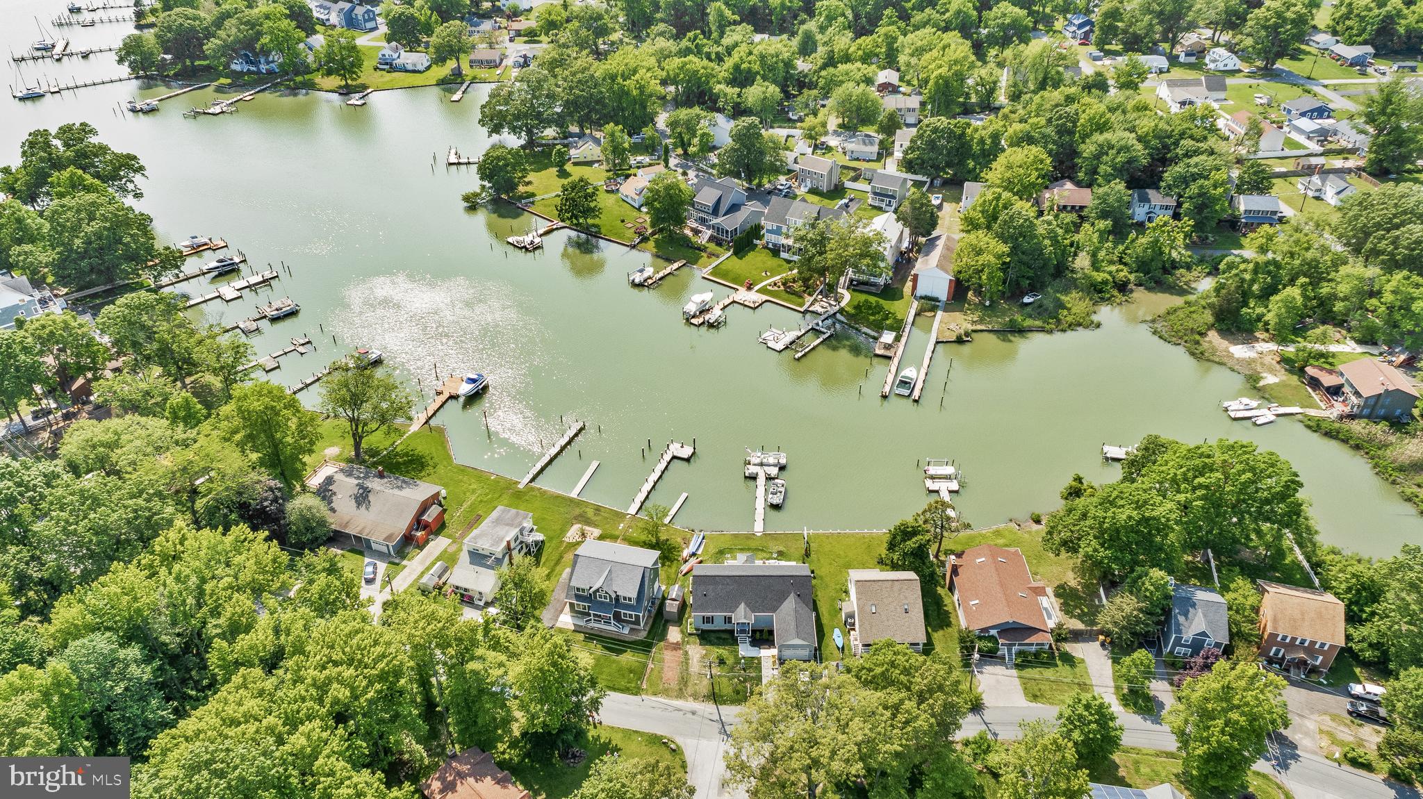 AVALON SHORES - Residential