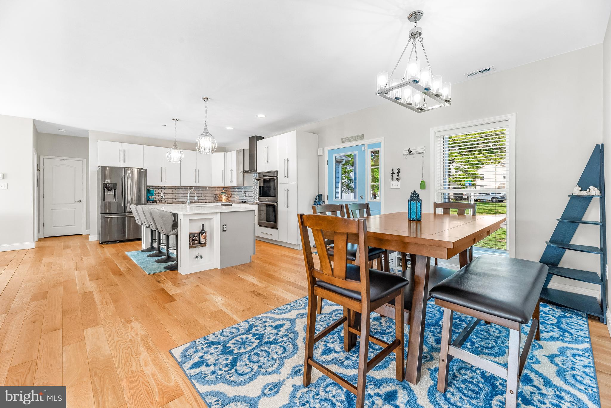 AVALON SHORES - Residential