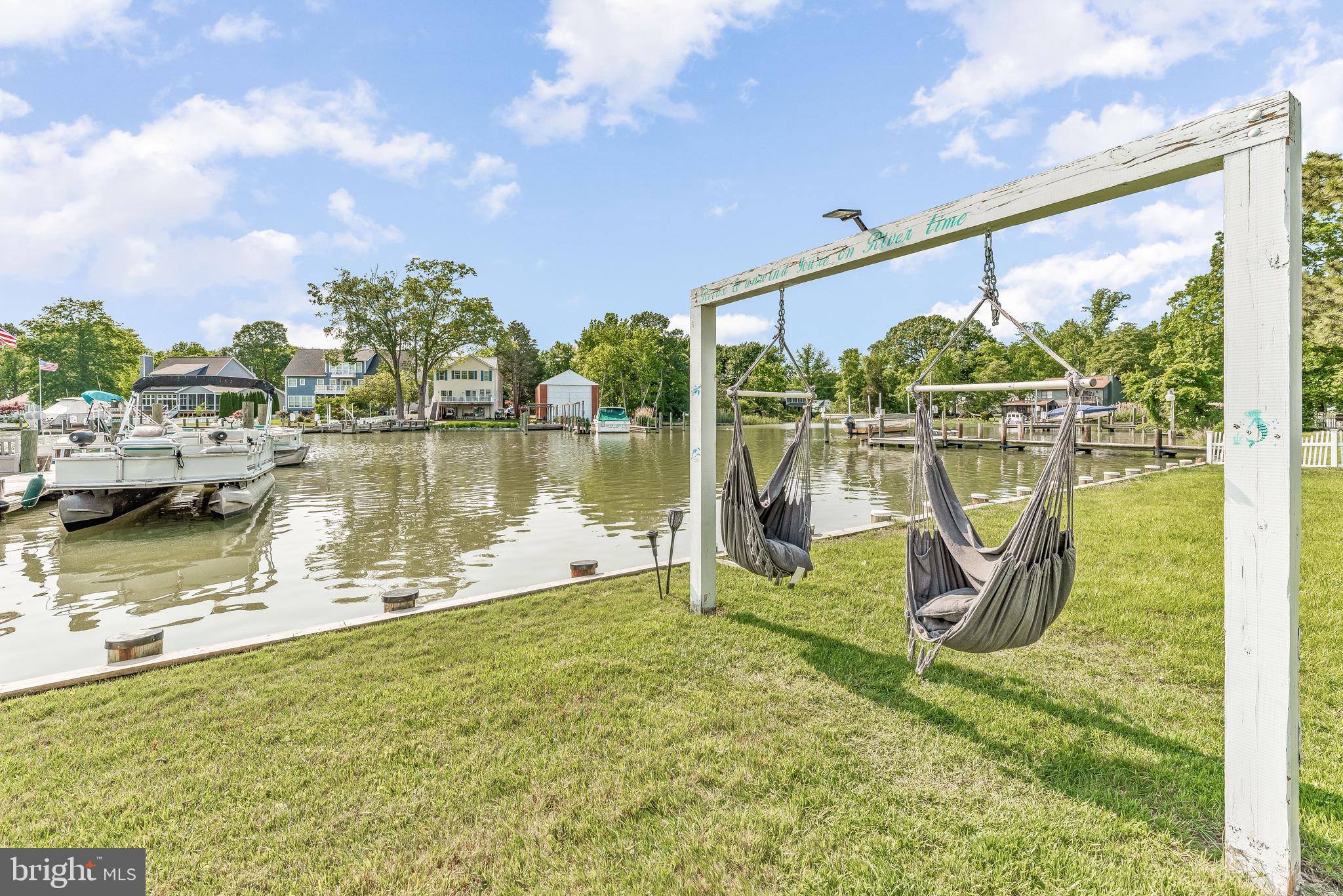 AVALON SHORES - Residential