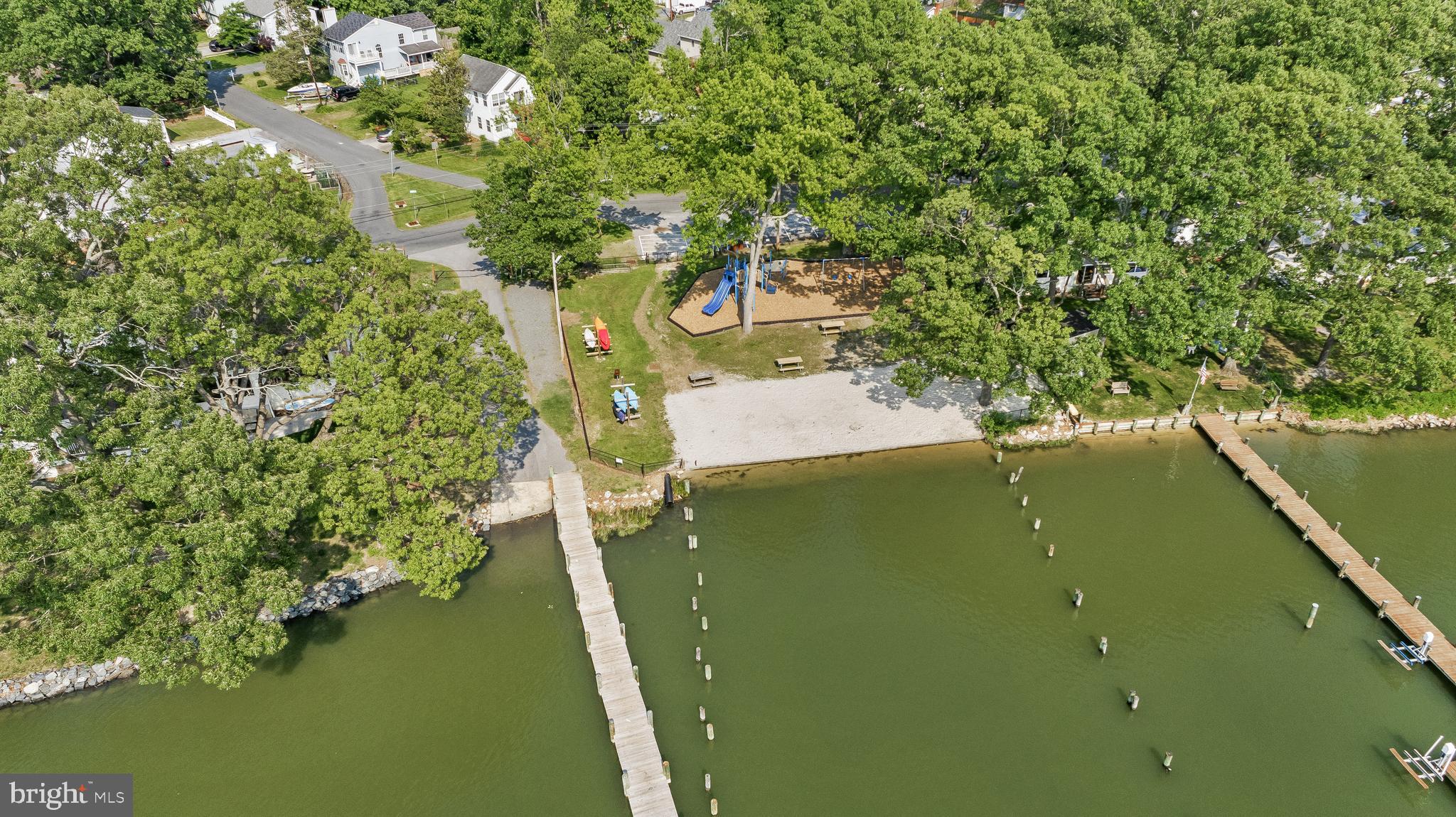 AVALON SHORES - Residential