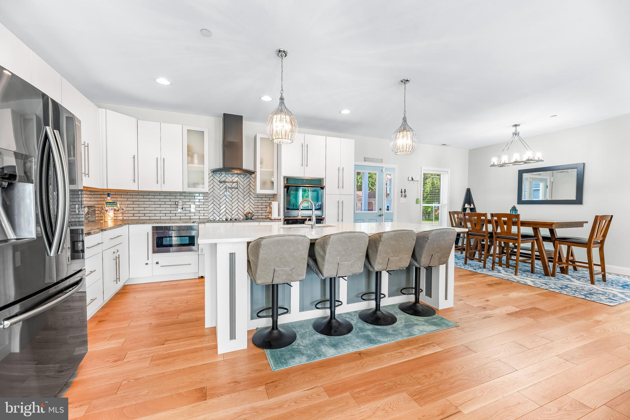 AVALON SHORES - Residential