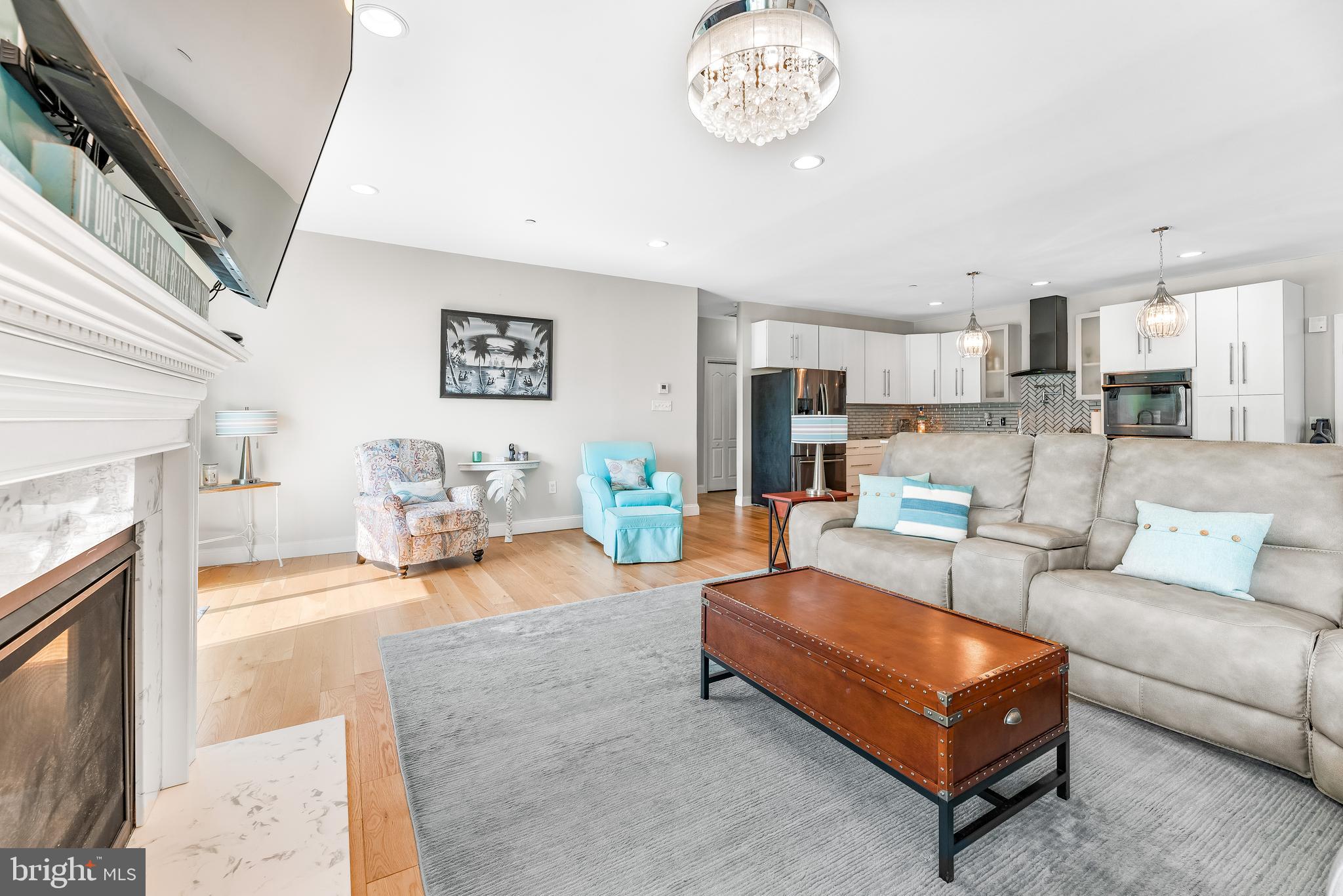 AVALON SHORES - Residential