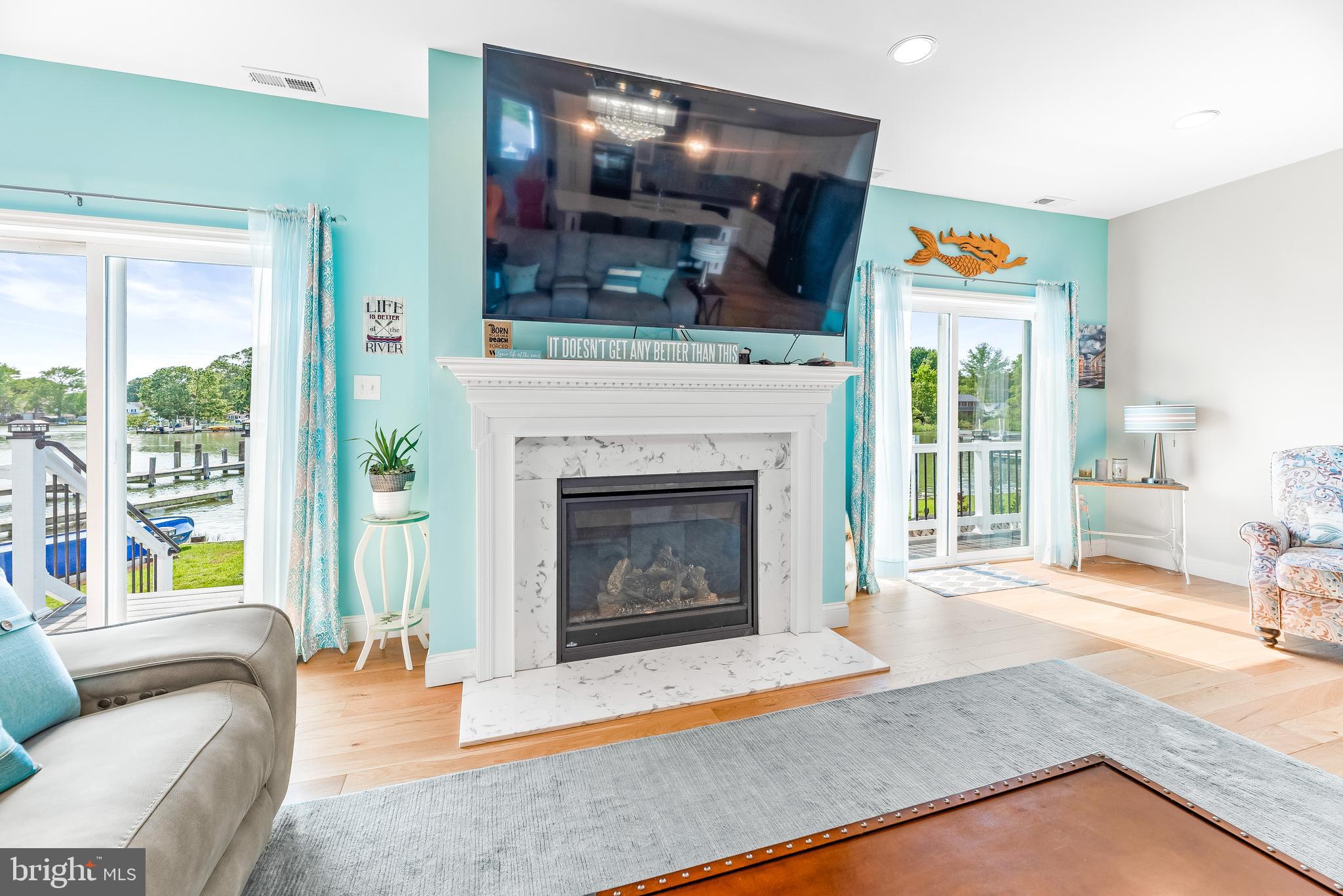 AVALON SHORES - Residential