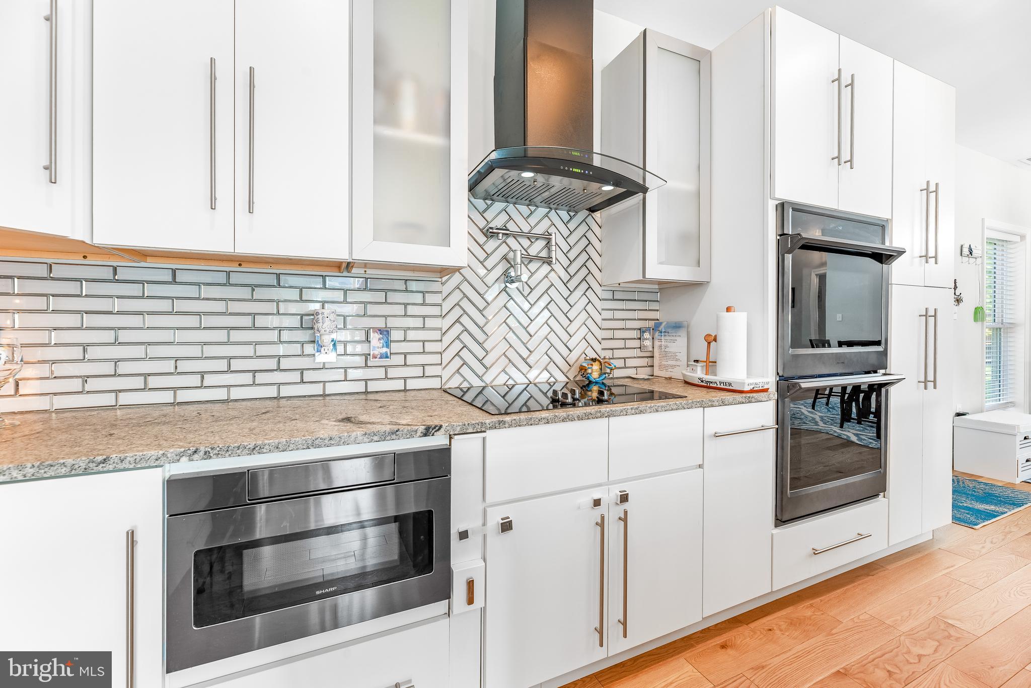 AVALON SHORES - Residential